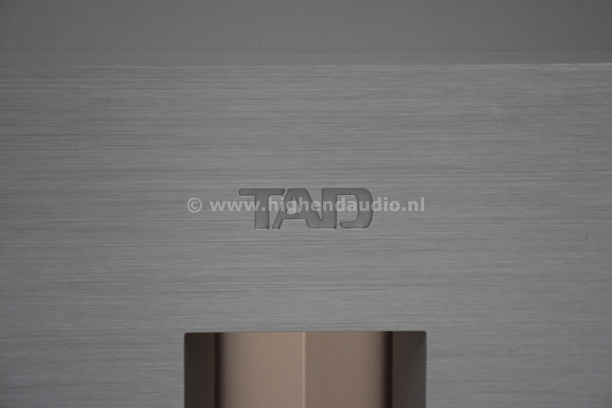 TAD-M600-MFPK000007EM-MFPK000008EM-frontcloseup_wm