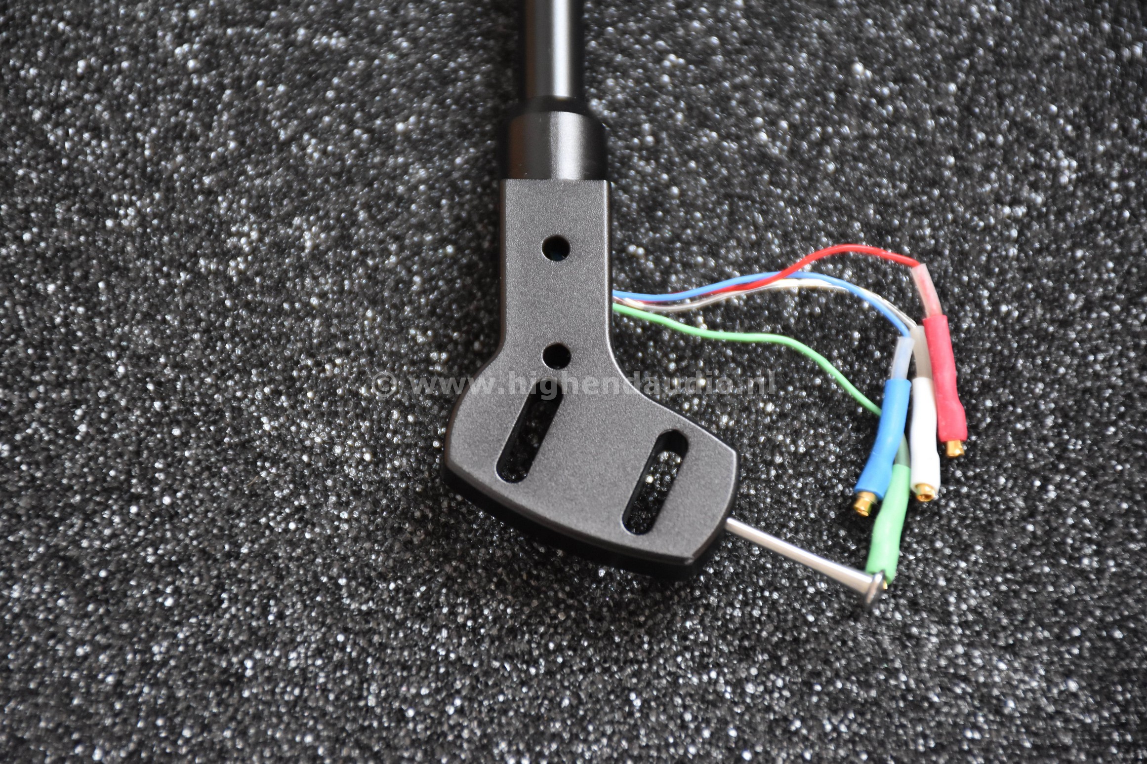 Graham-PhantomII-armwand-XL10-headshell_wm