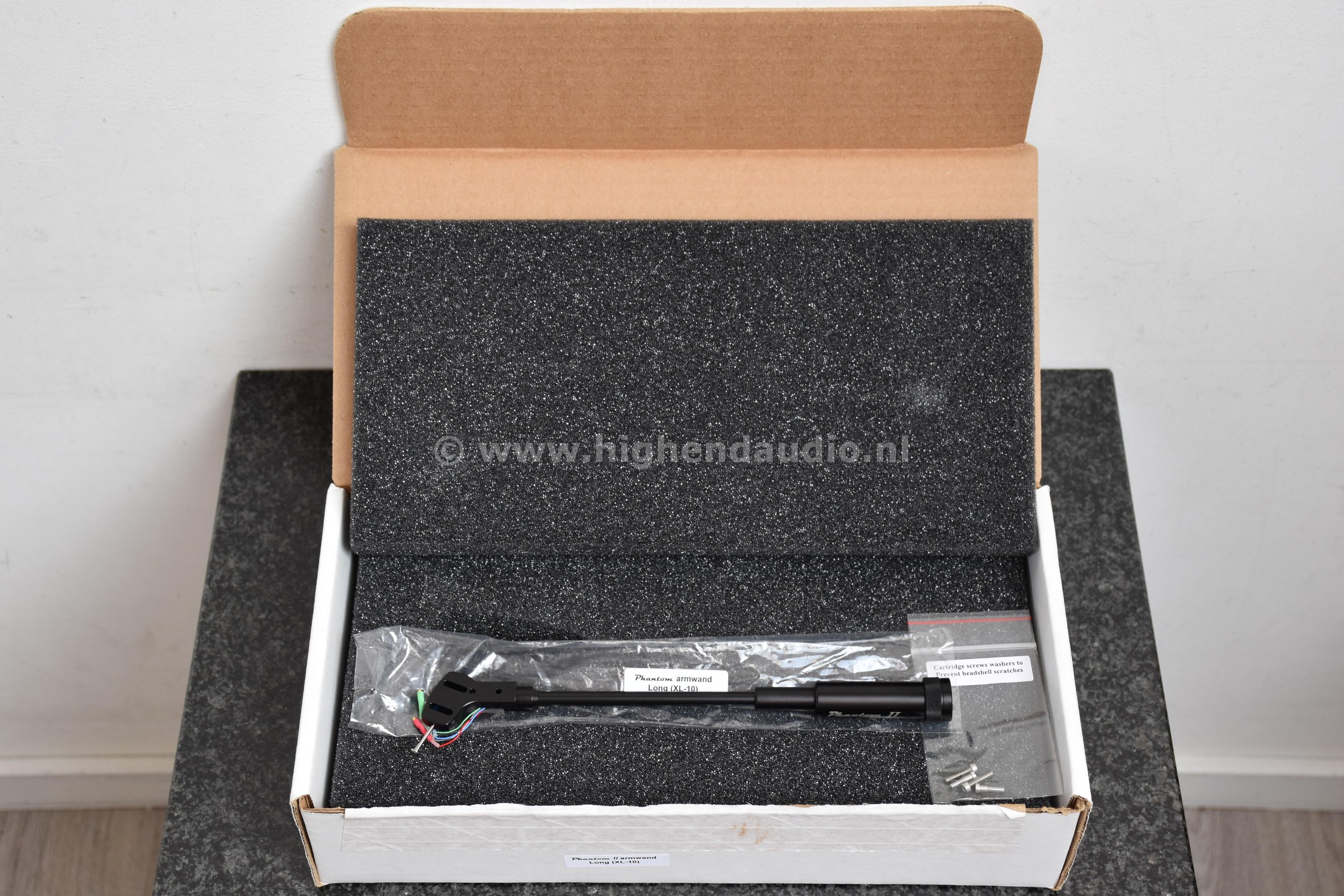 Graham-PhantomII-armwand-XL10_wm