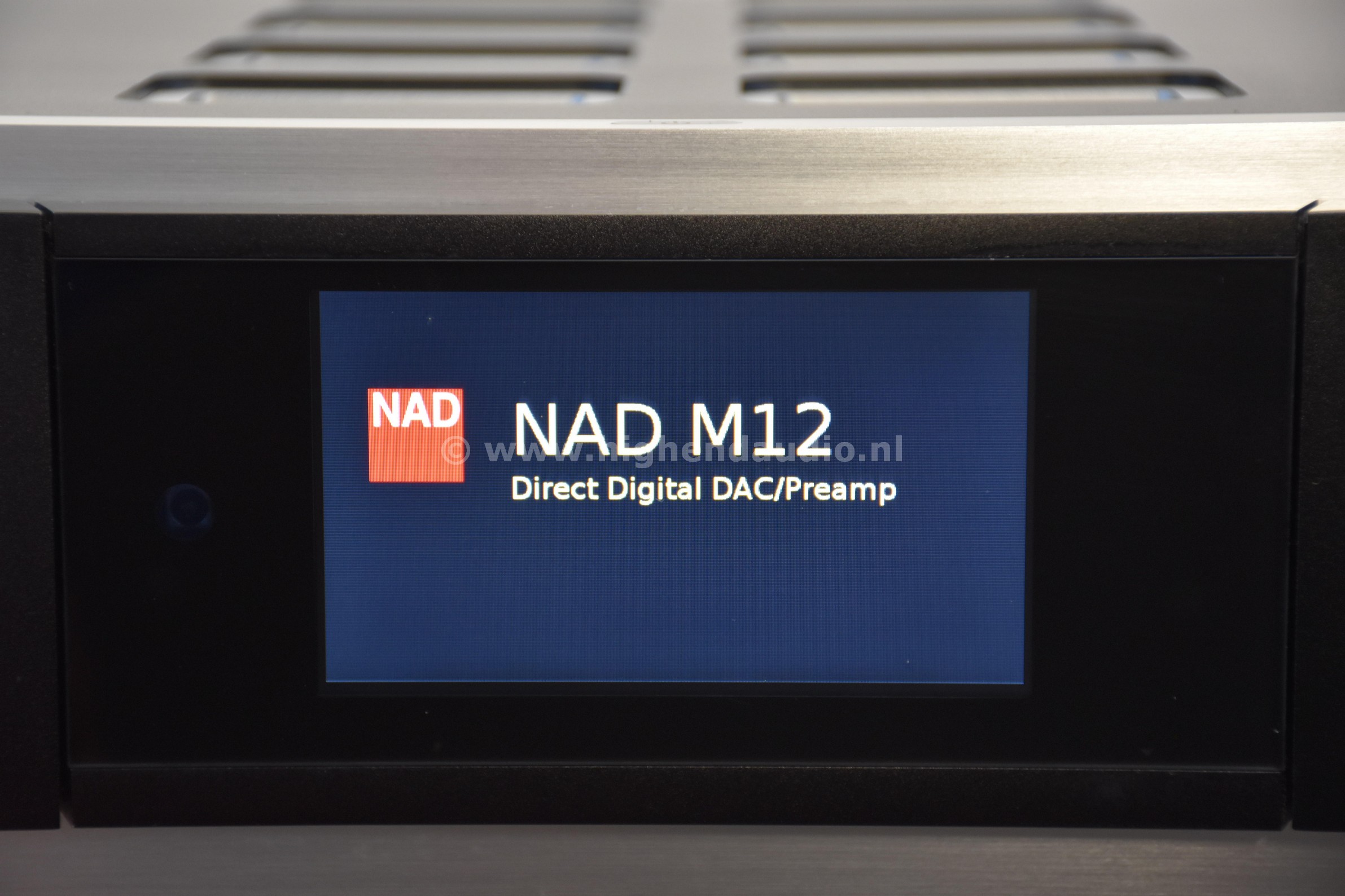 NAD-M12-BluOS-H7YM1202281-frontdisplaymodel_wm