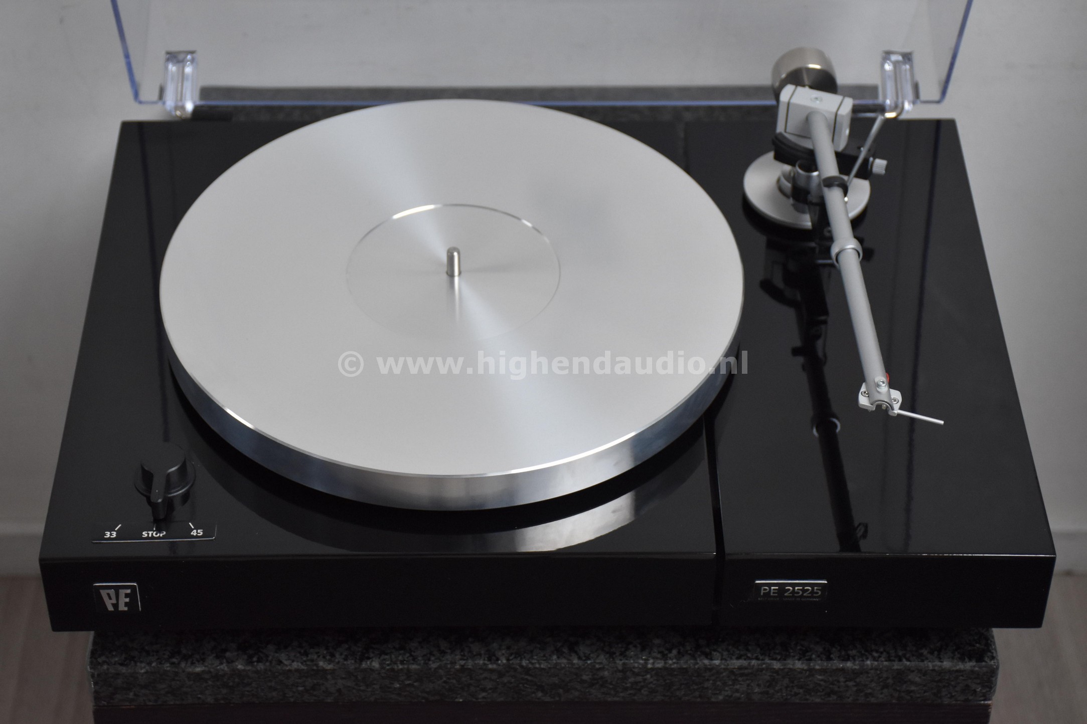 PerpetuumEbner-PE2525MKII-00097-topwomat_wm