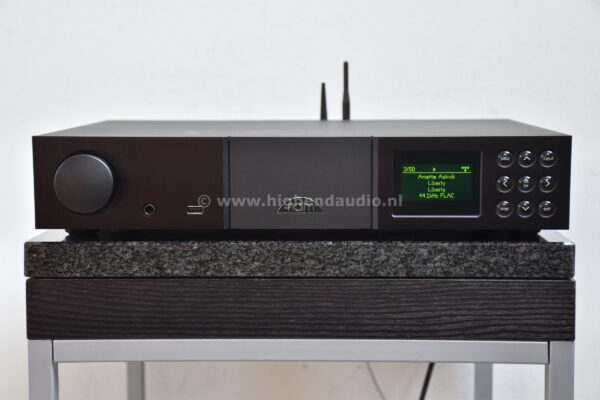 Naim NAC-N272 -preamp & streamer-