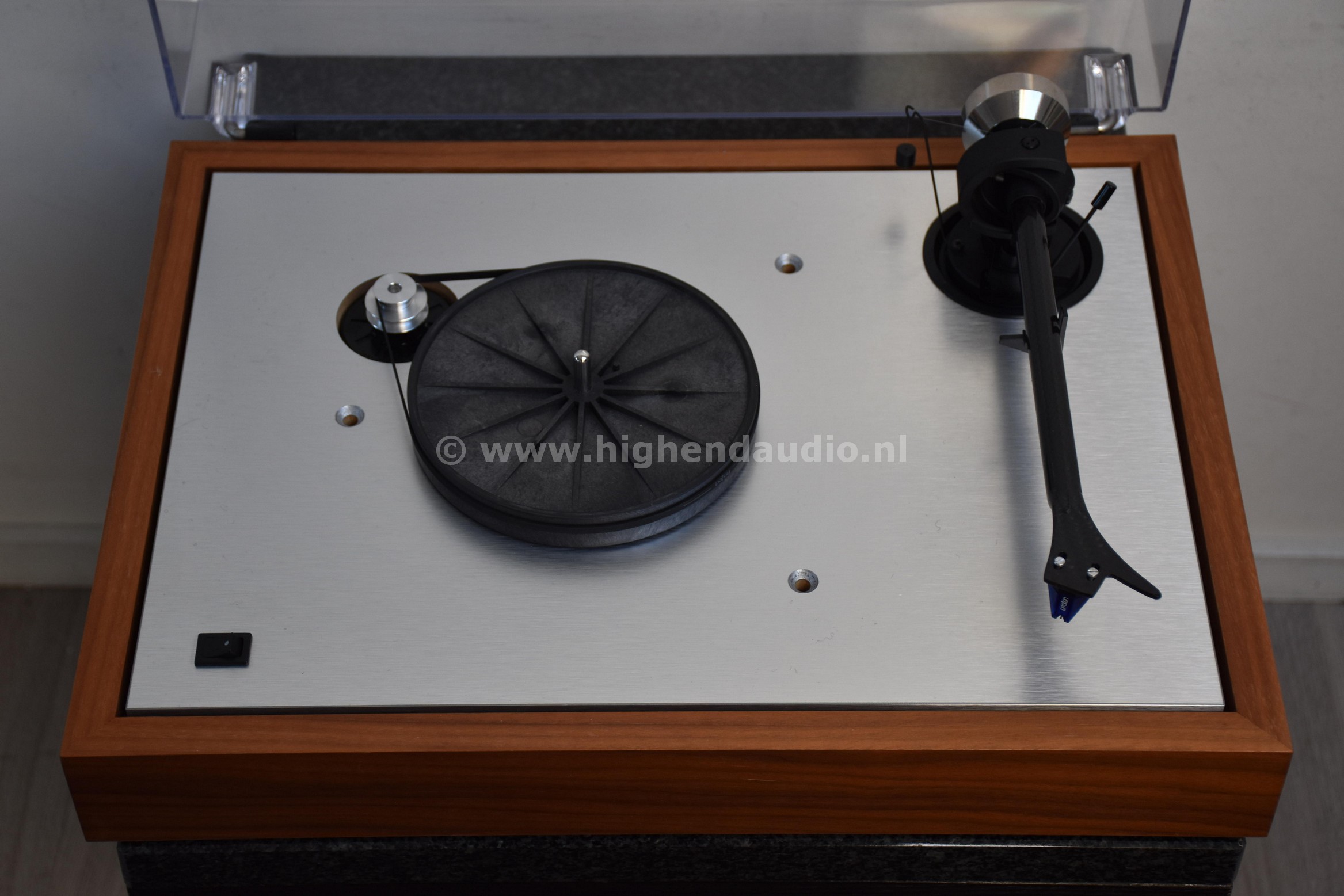 ProJect-TheClassic-Ortofon2MBlue-000587-topwoplatter_wm