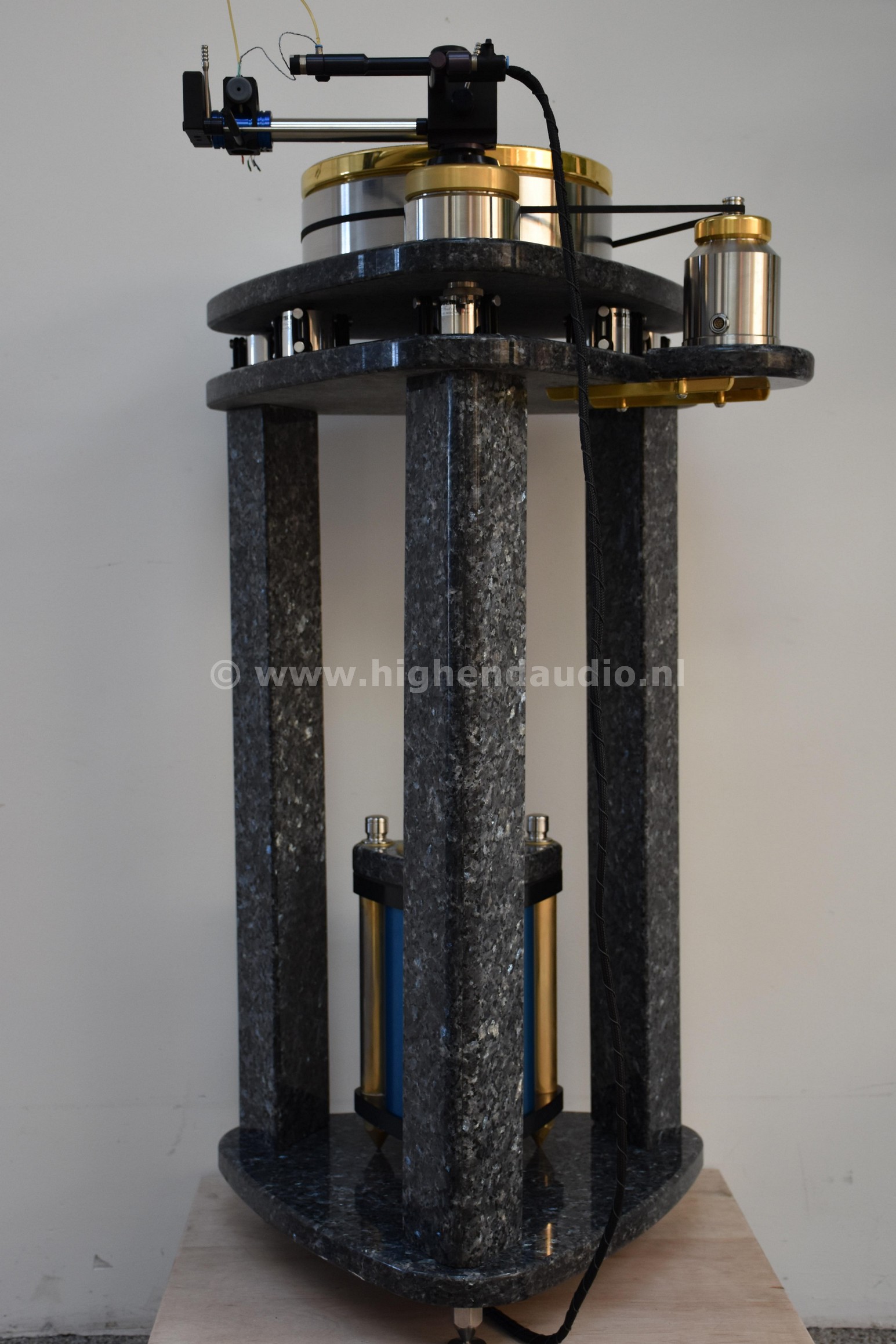 BluePearl-JEM-back_wm