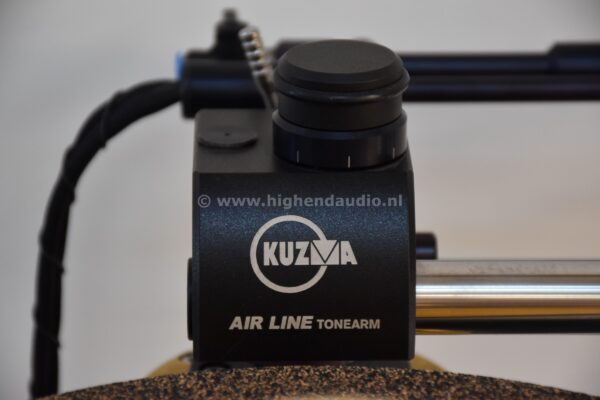 Kuzma Air Line -air bearing tangential tonearm-