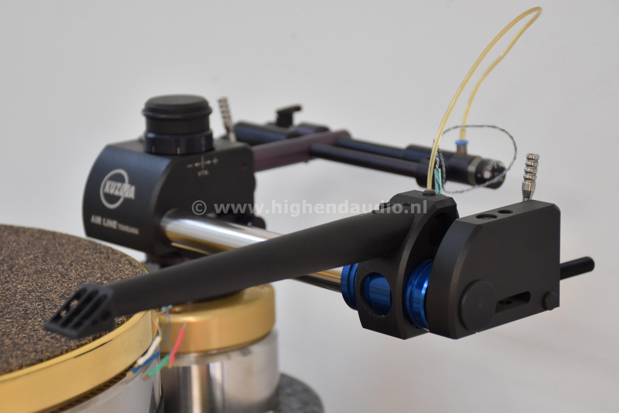 Kuzma-AirLine-135_wm