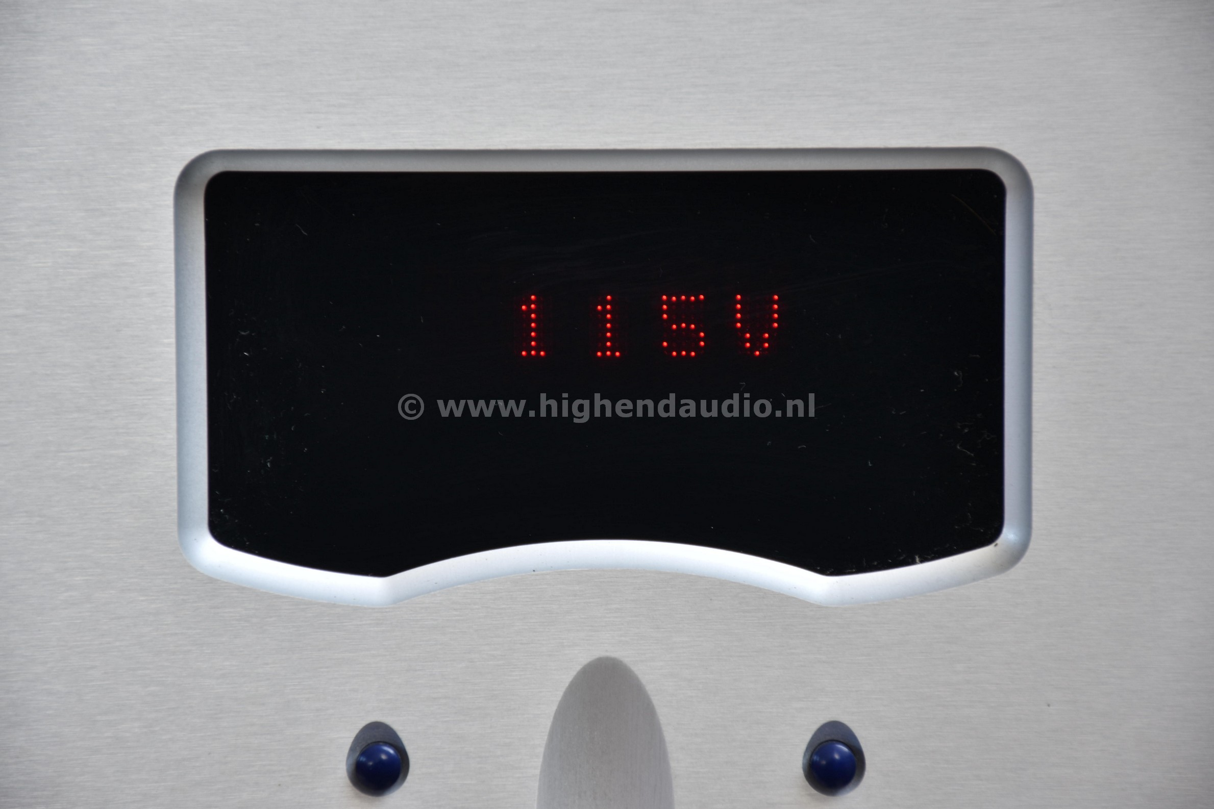 PSAudio-PP1000-P103L036-display1_wm