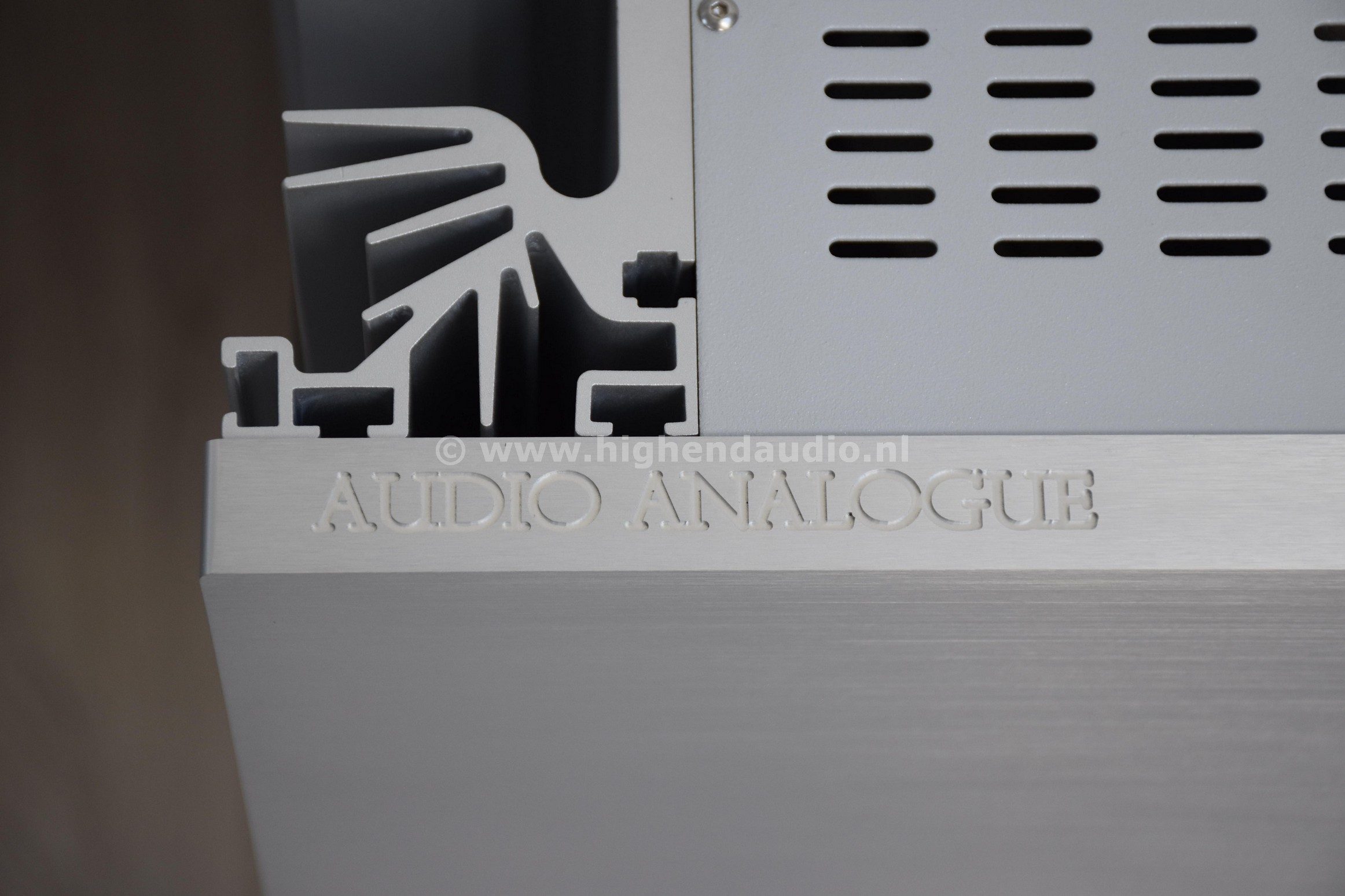 AudioAnalogue-DonizettiAnniversary-BelliniAnniversary-7800ATEA19N01-7700ATCA19N02-topcloseup1_wm