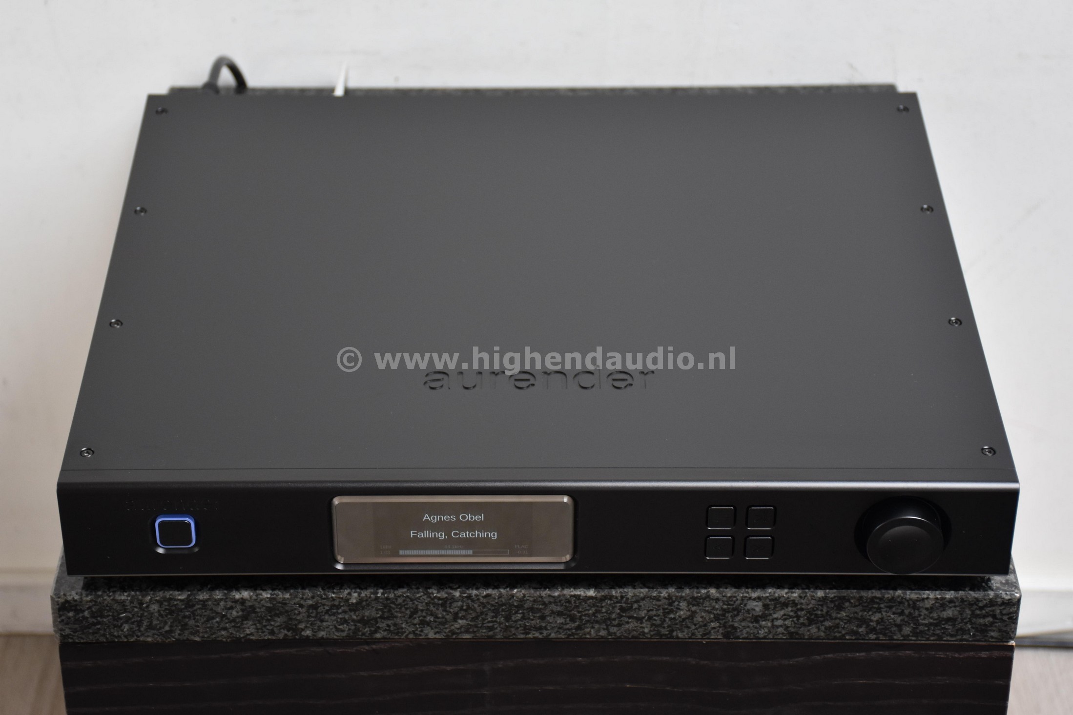 Aurender-A10-4Tb-ABE4A0044-II-top_wm