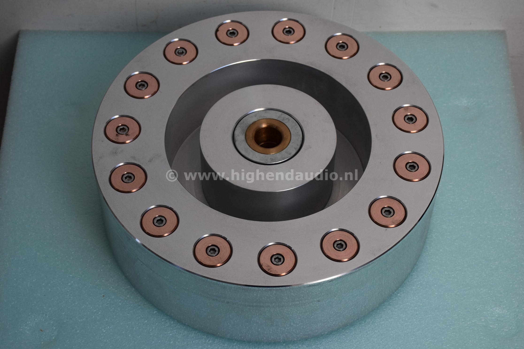 DaVinciAudioLabs-AASGabriel-LimitedEdition-5of77-platterbottom_wm