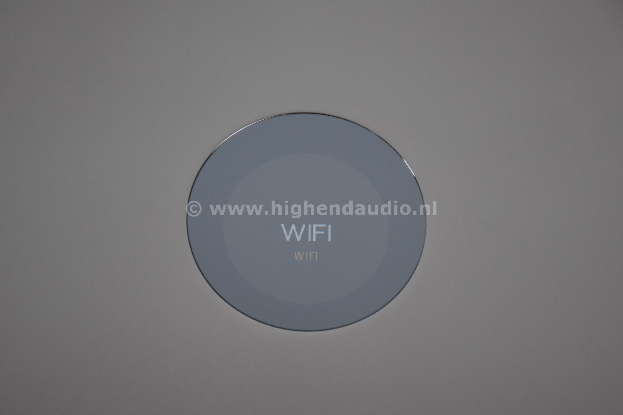 Devialet-200-06867B1-display5_wm