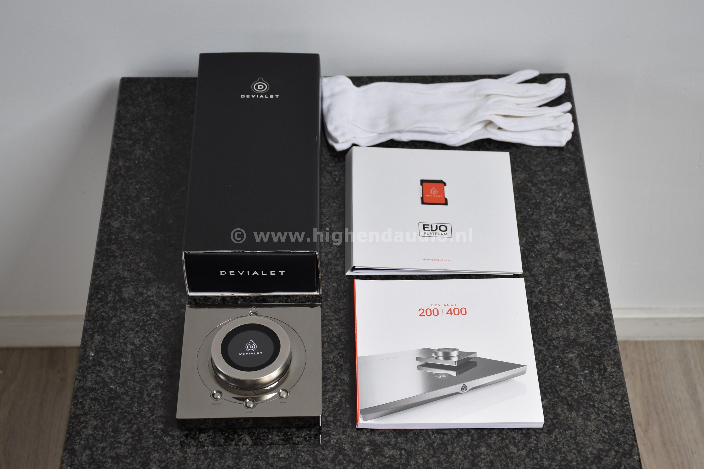 Devialet-200-06867B1-manualremote_wm