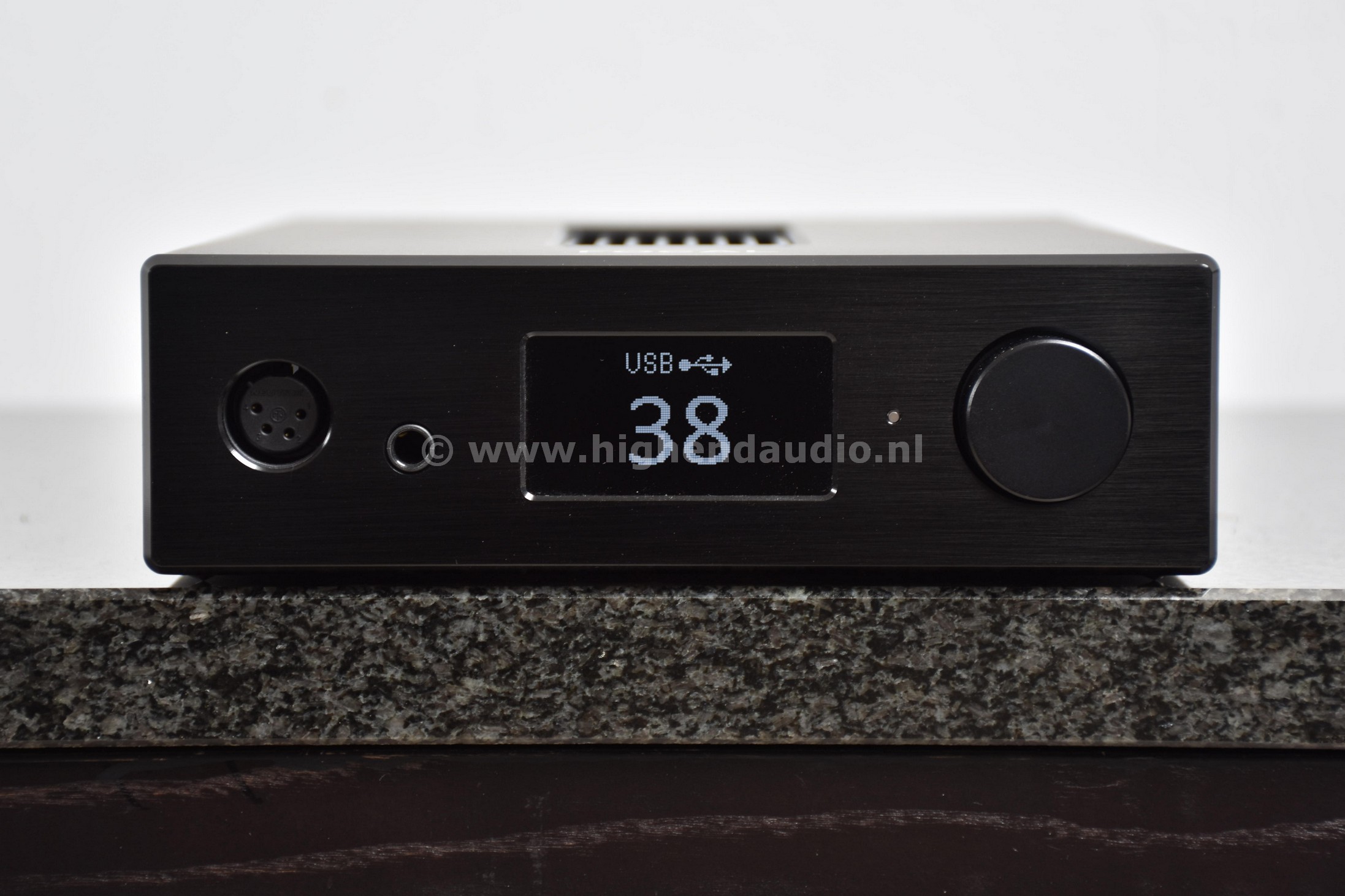 Focal-Arche-30208953V1000633-front_wm