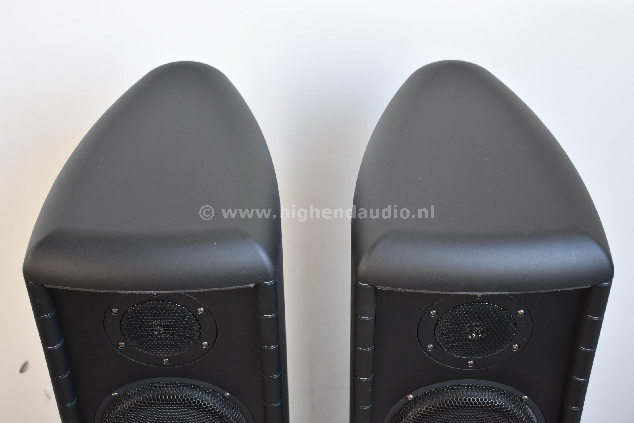 Gauder-DARC60Diamond-GA1911151-top_wm