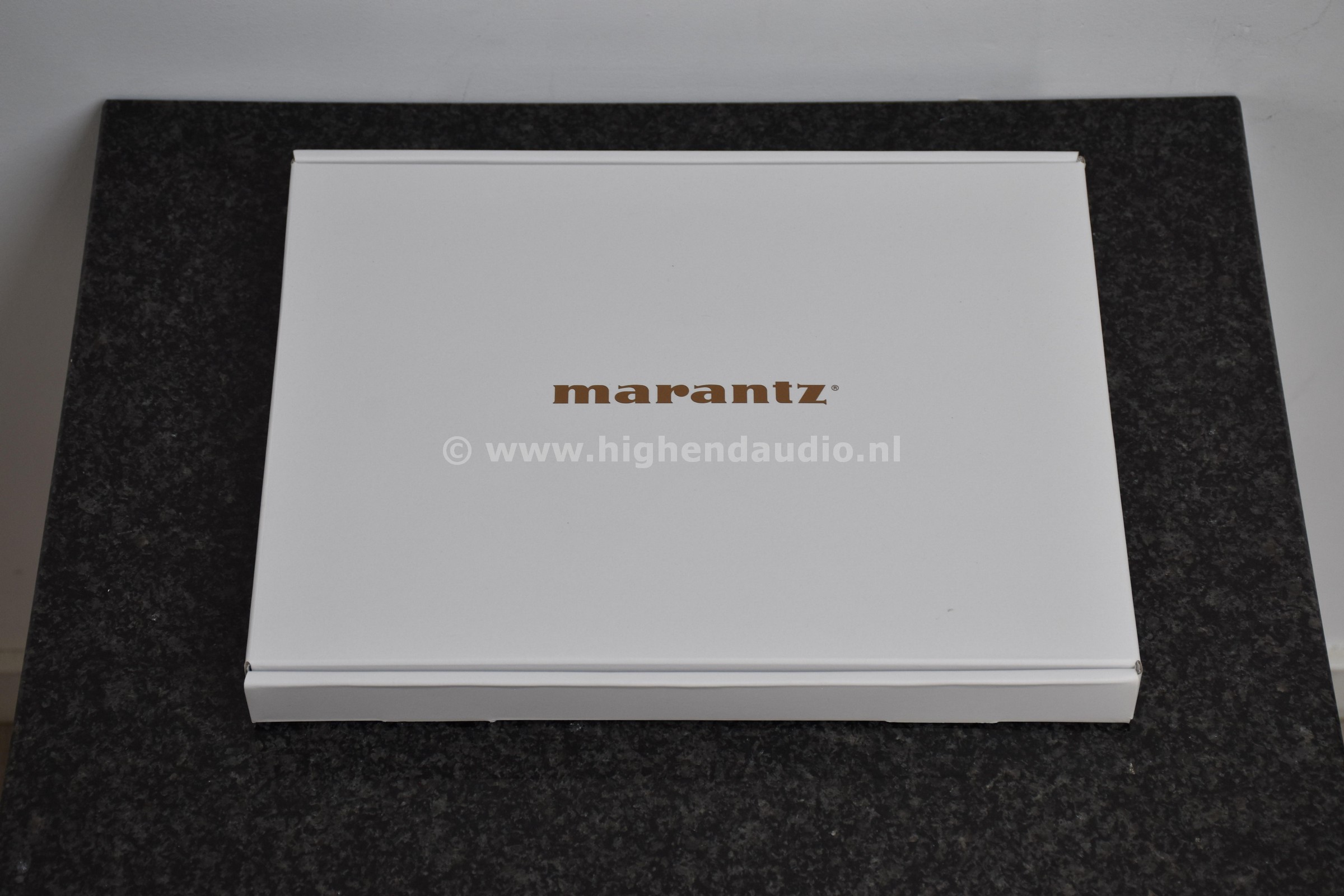 Marantz-PM10S1-AHE15170300137-accessoiriesbox_wm