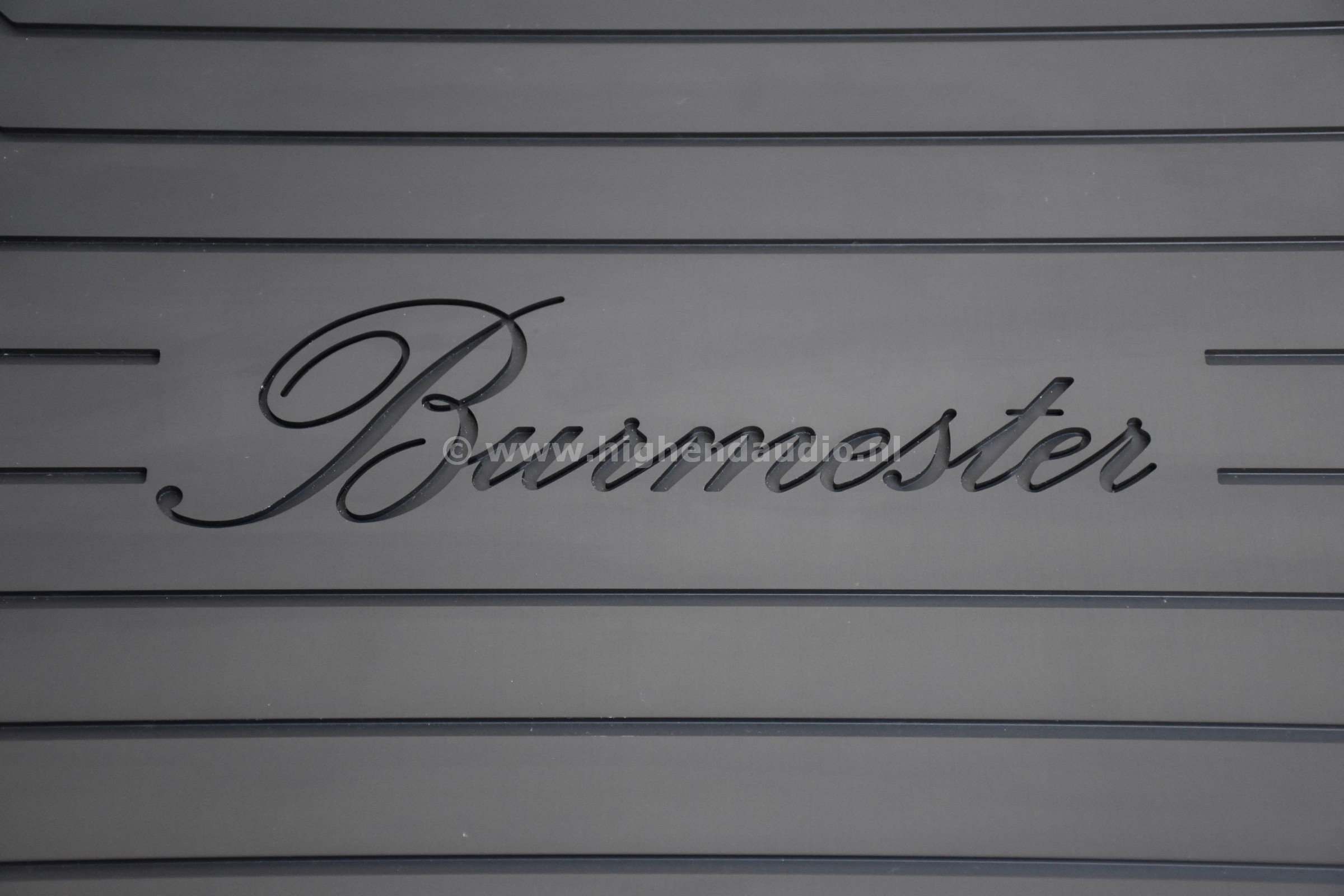 Burmester-911MK3-upgradedfromMK2-61104-toplettering_wm