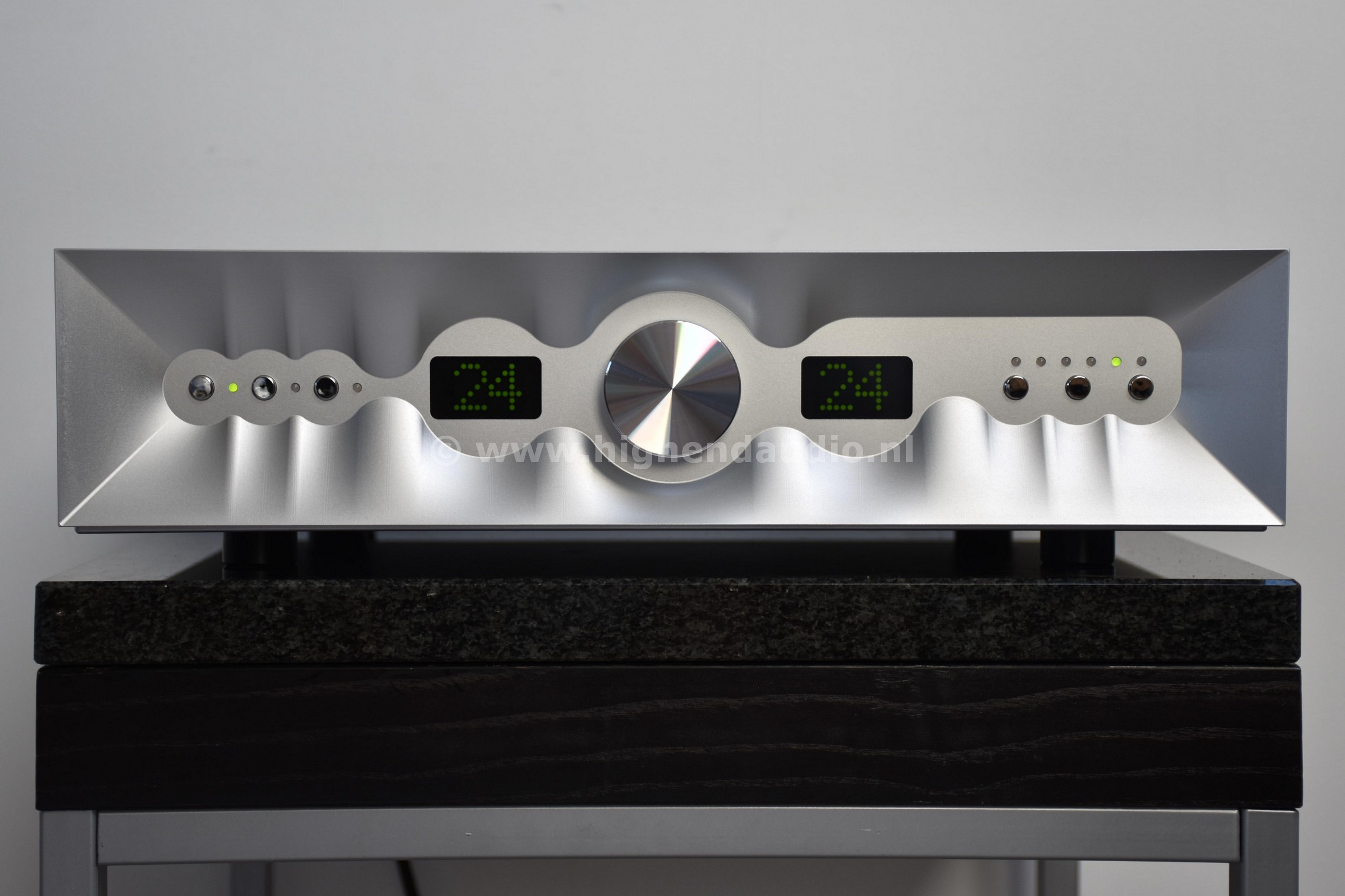 Thrax-DionysosV3-130106-front_wm