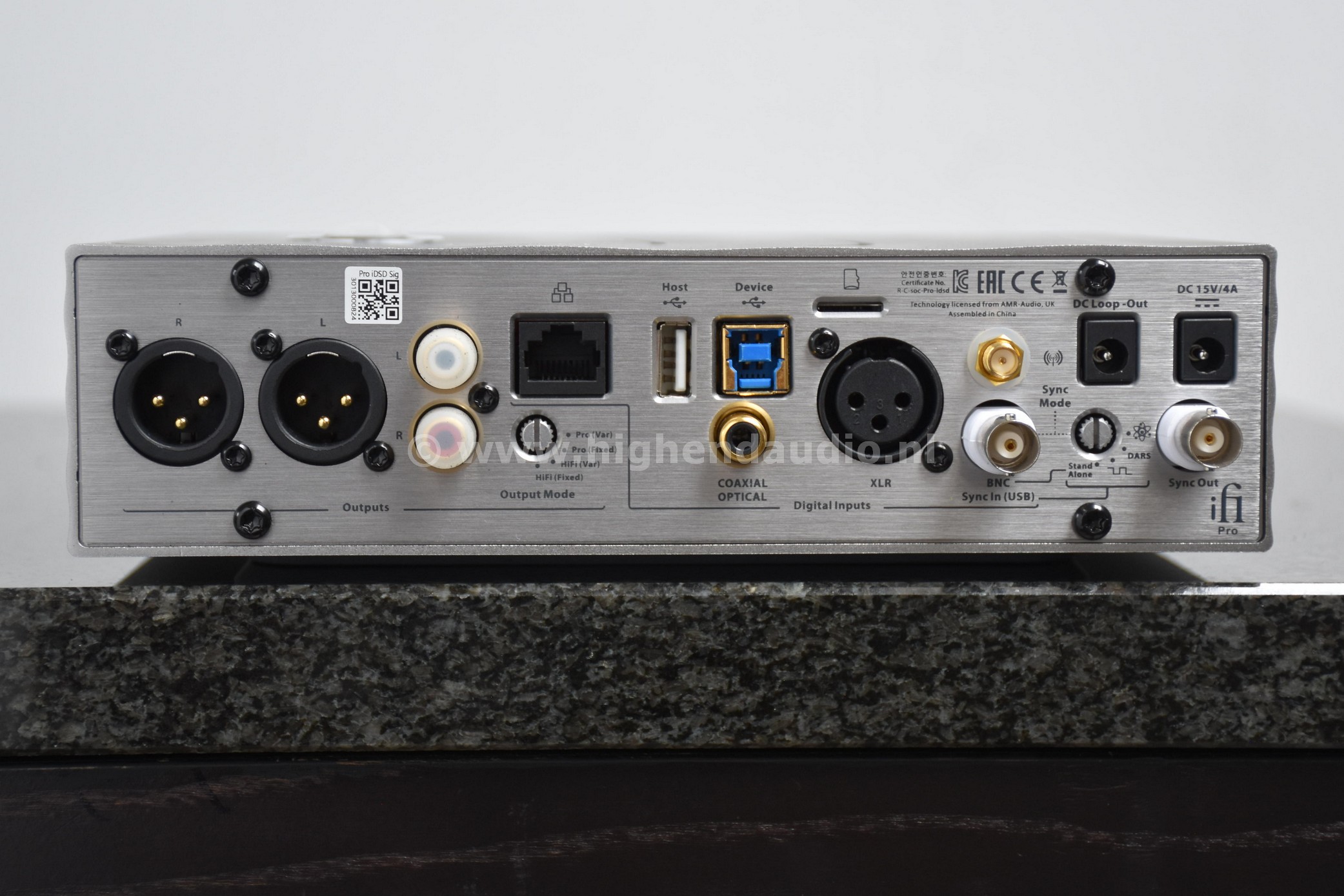 iFi-iDSDProSignature-3013000824-back_wm