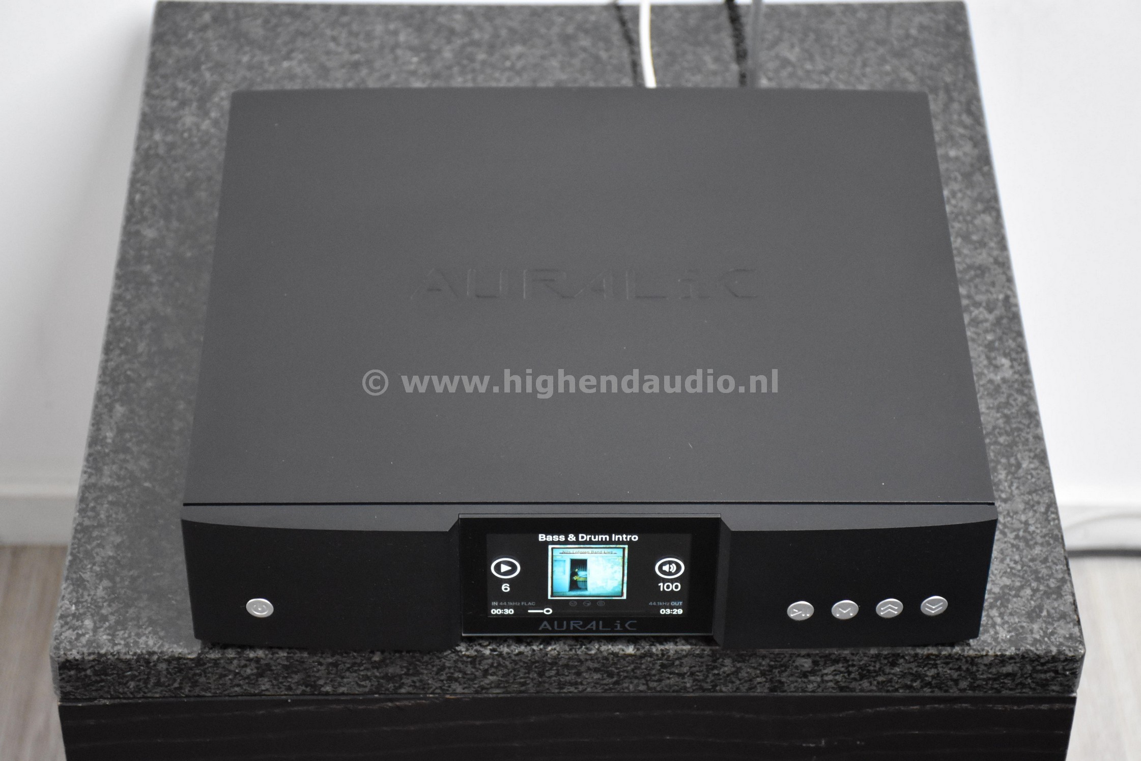 Auralic-AriesG1-82F800SZ-top_wm