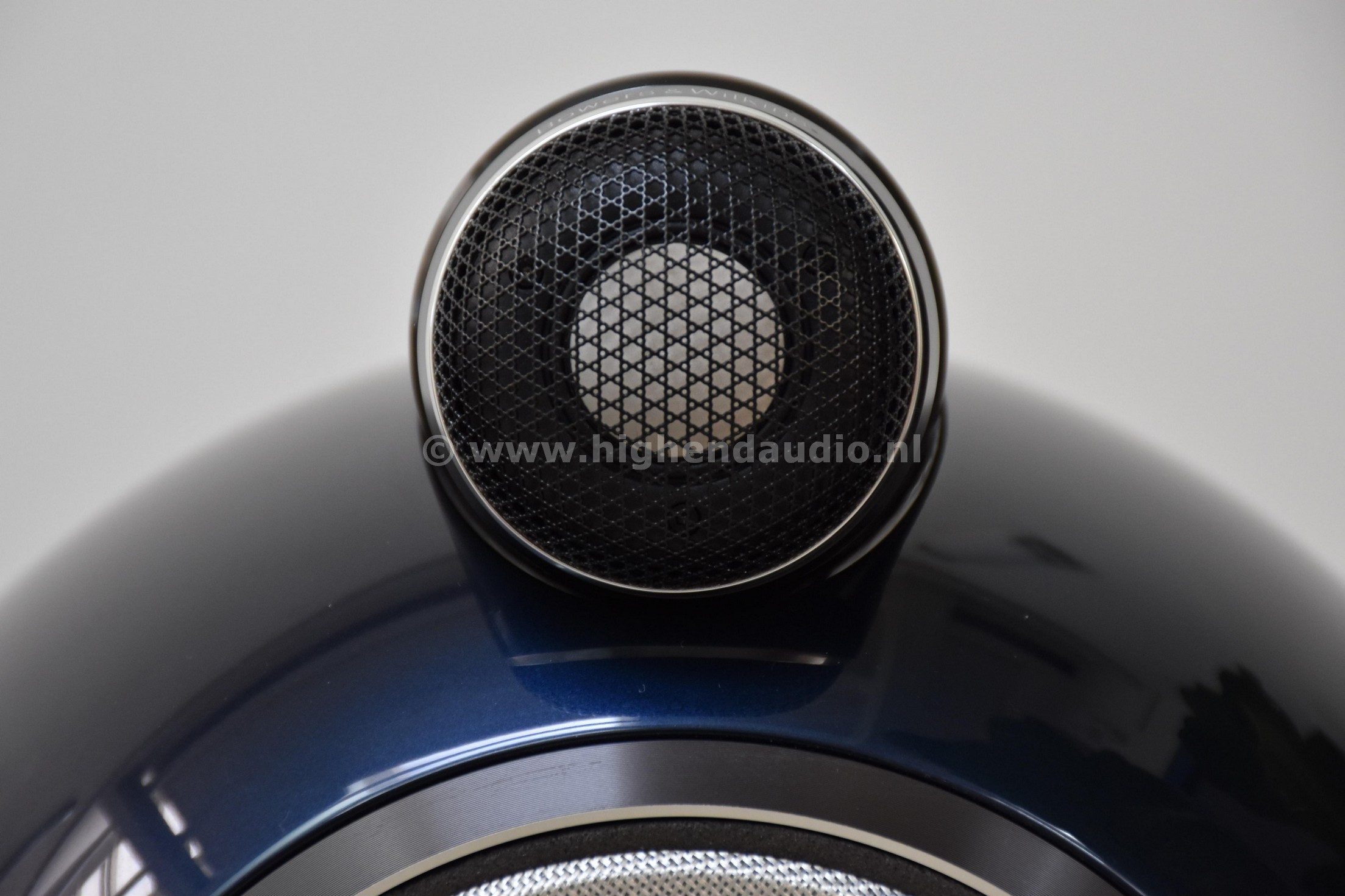 B&W-801D4Signature-3865-3866-drivers2_wm