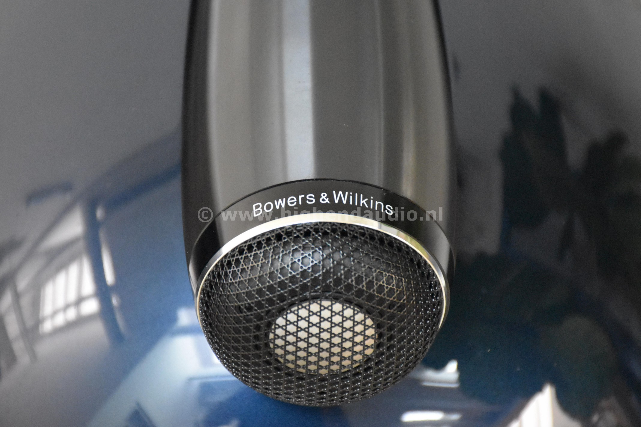 B&W-801D4Signature-3865-3866-tweetercloseup_wm