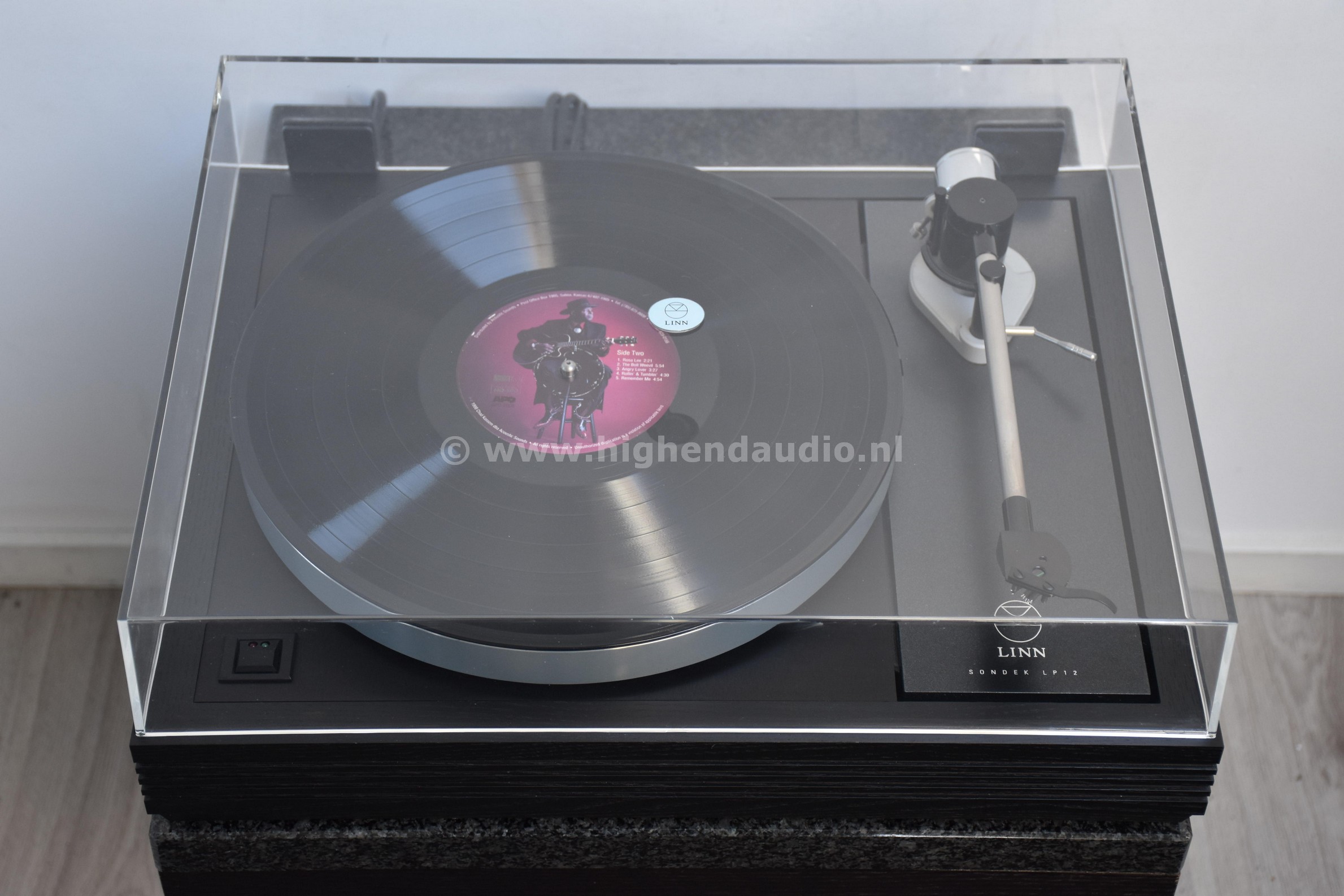 Linn-LP123-Lingo3-1392526-1411267-top_wm