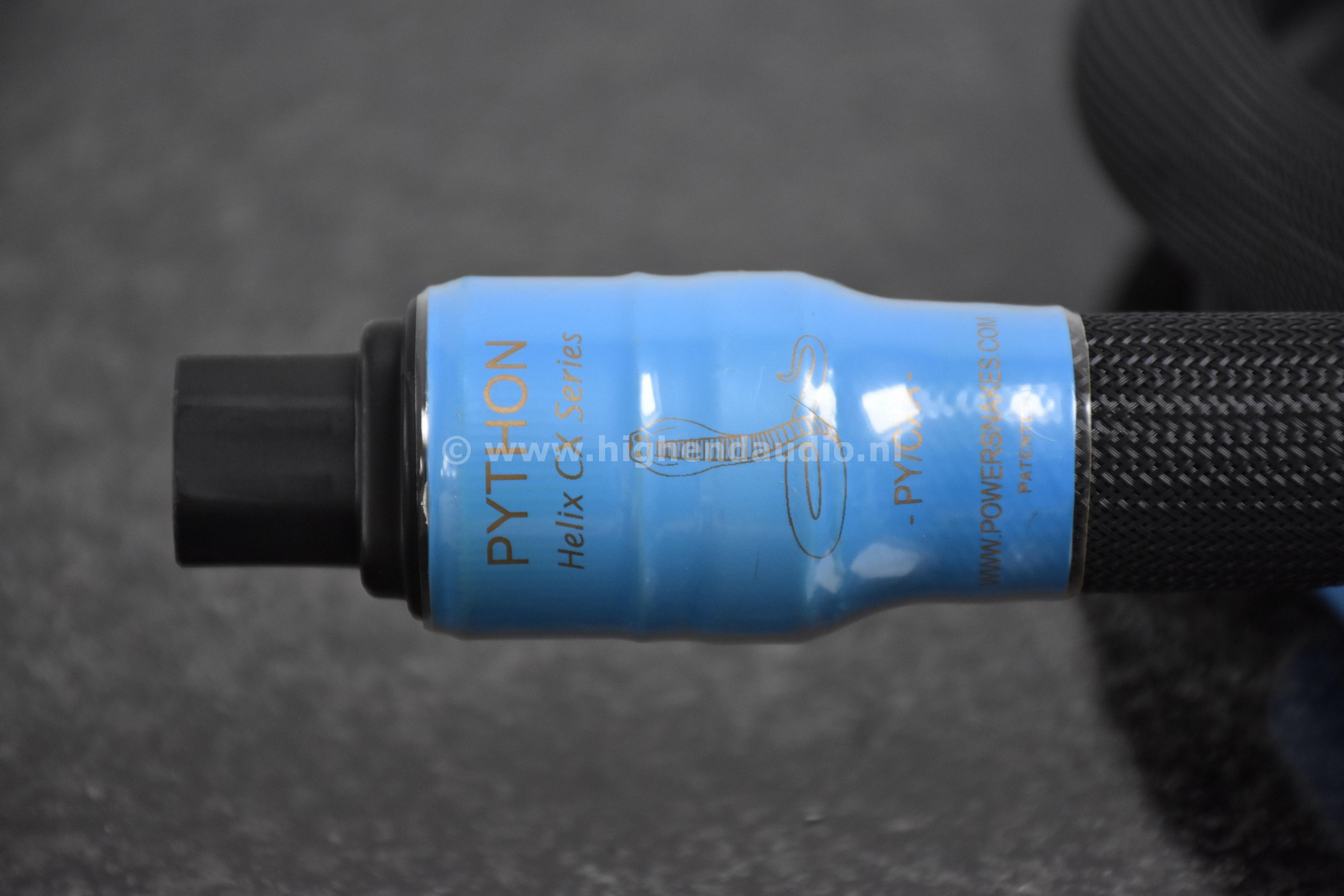 Shunyata-PythonHelixCX-1,8m-PYCXA1323-detail1_wm