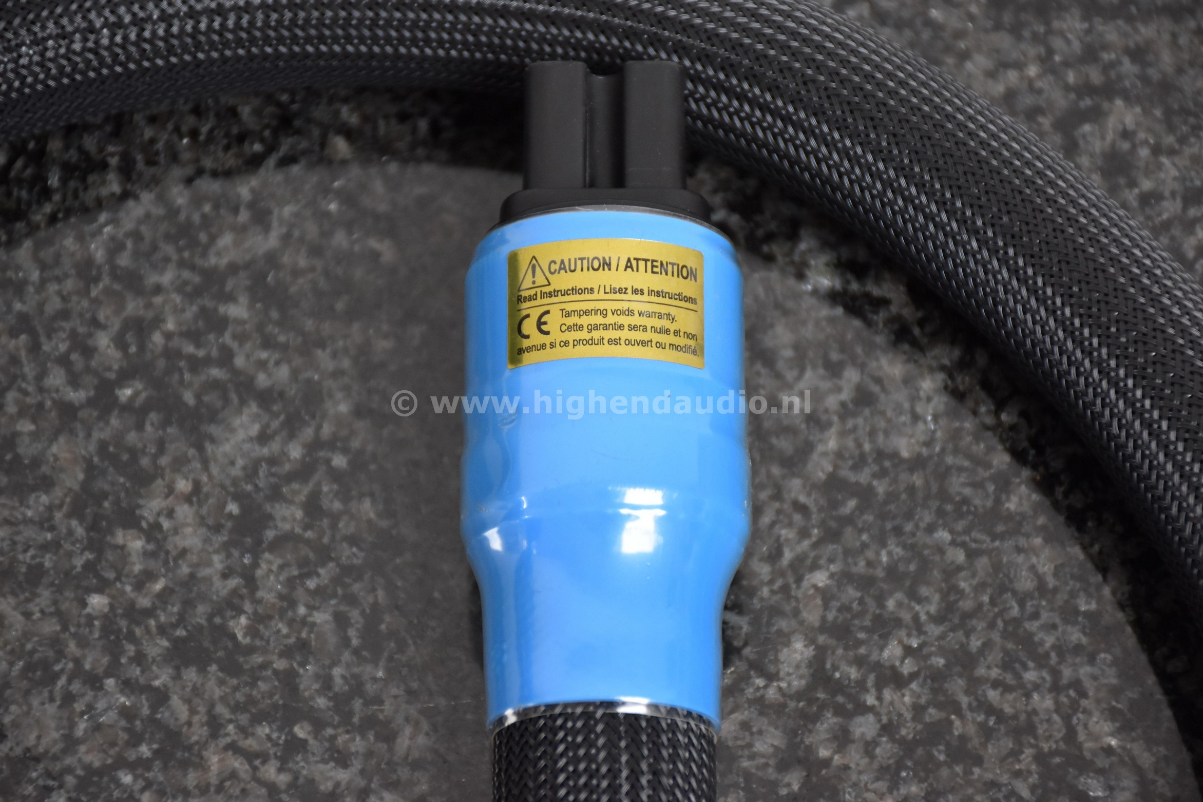 Shunyata-PythonHelixCX-1,8m-PYCXA1323-detail2_wm