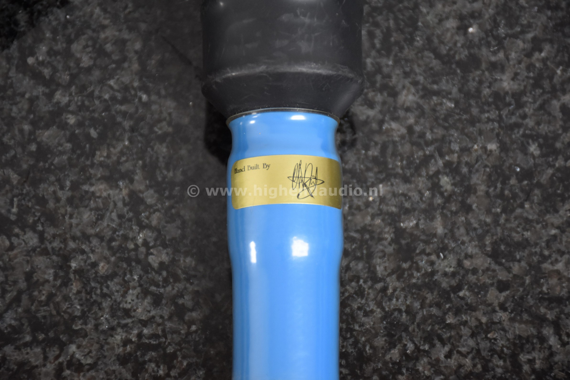 Shunyata-PythonHelixCX-1,8m-PYCXA1323-detail3_wm