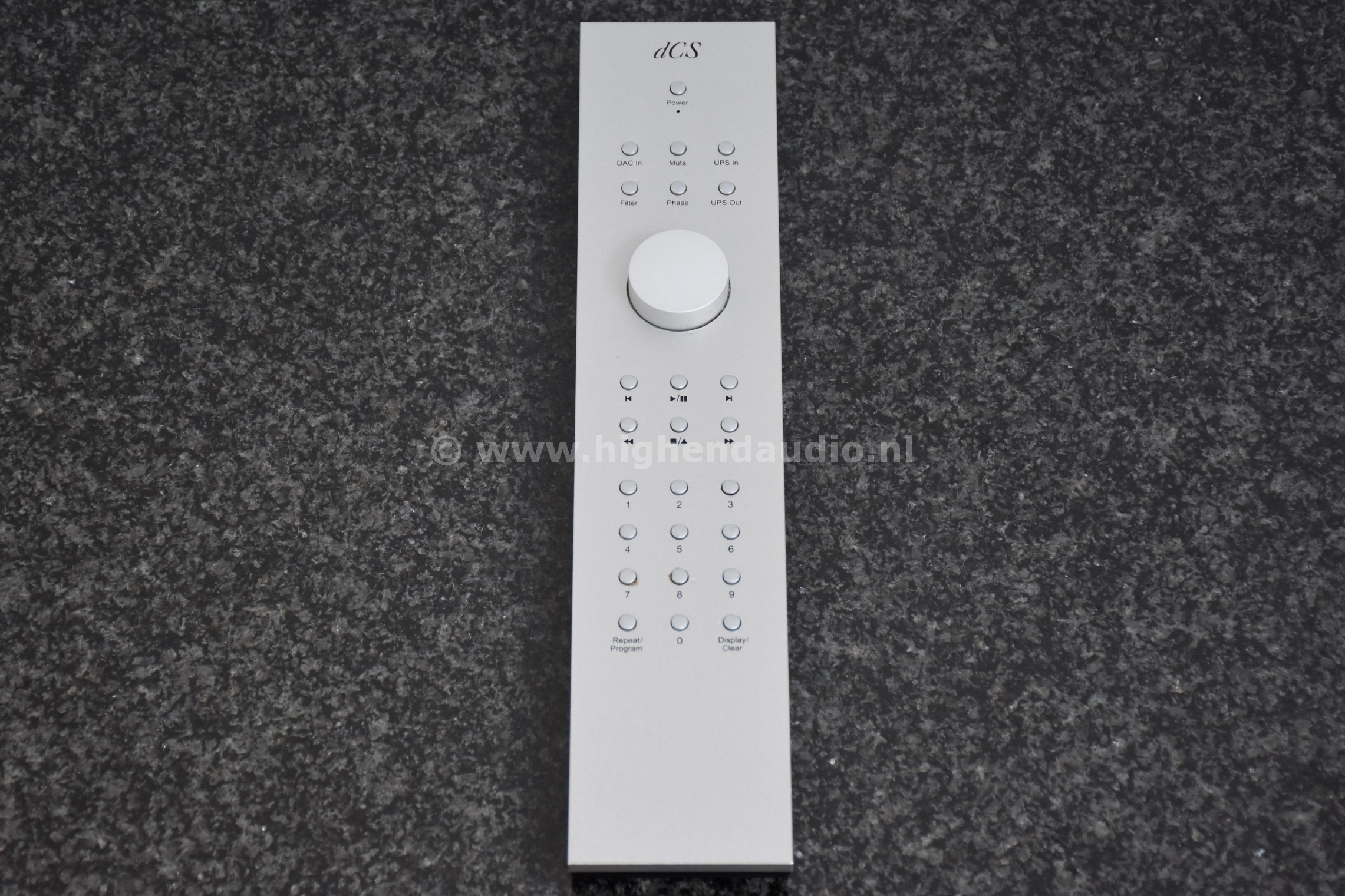 dCS-RossiniPlayer-APEX-RPR54136-remote_wm