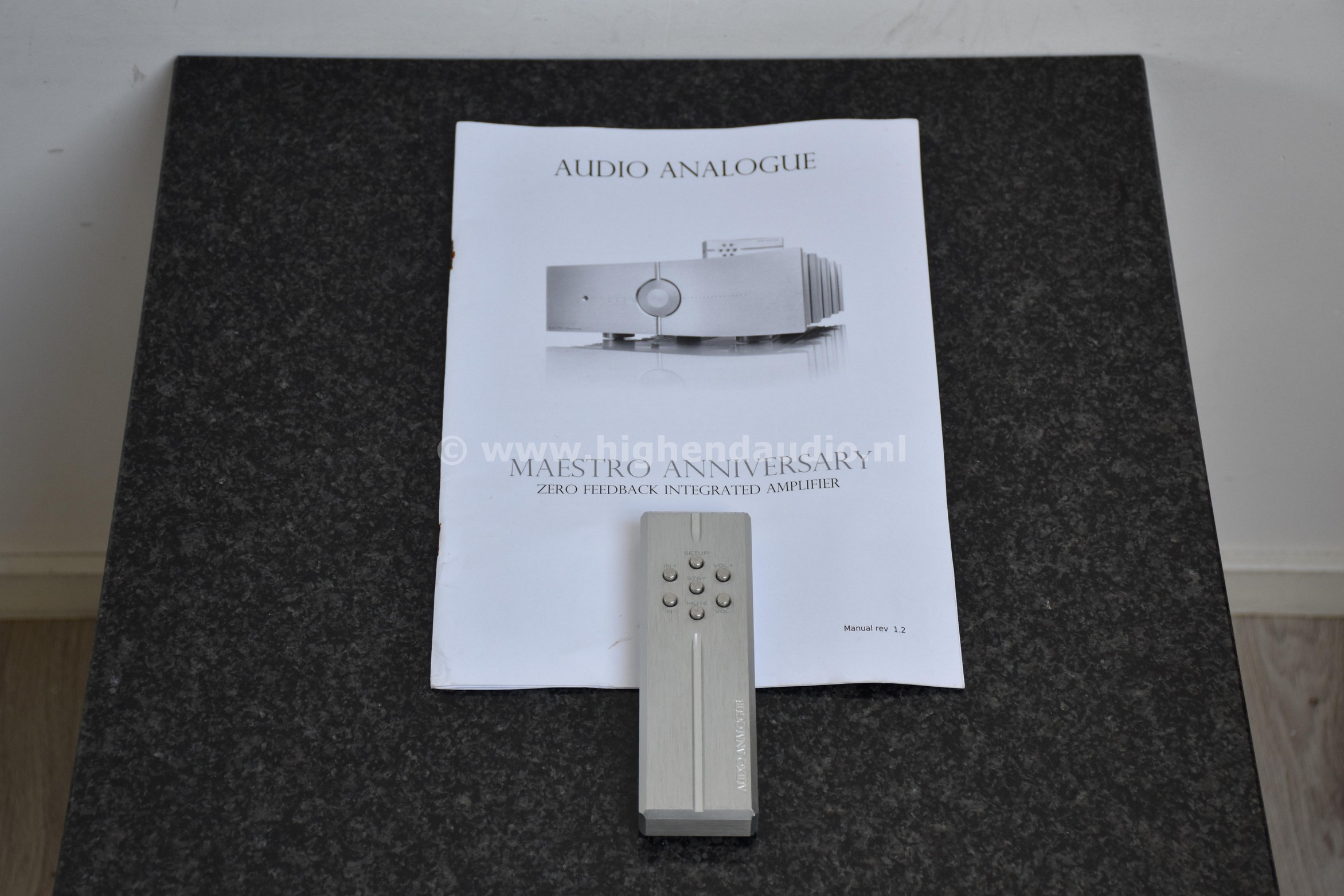 AudioAnalogue-MaestroAnniversary-1000ATEA19E17-manualremote_wm