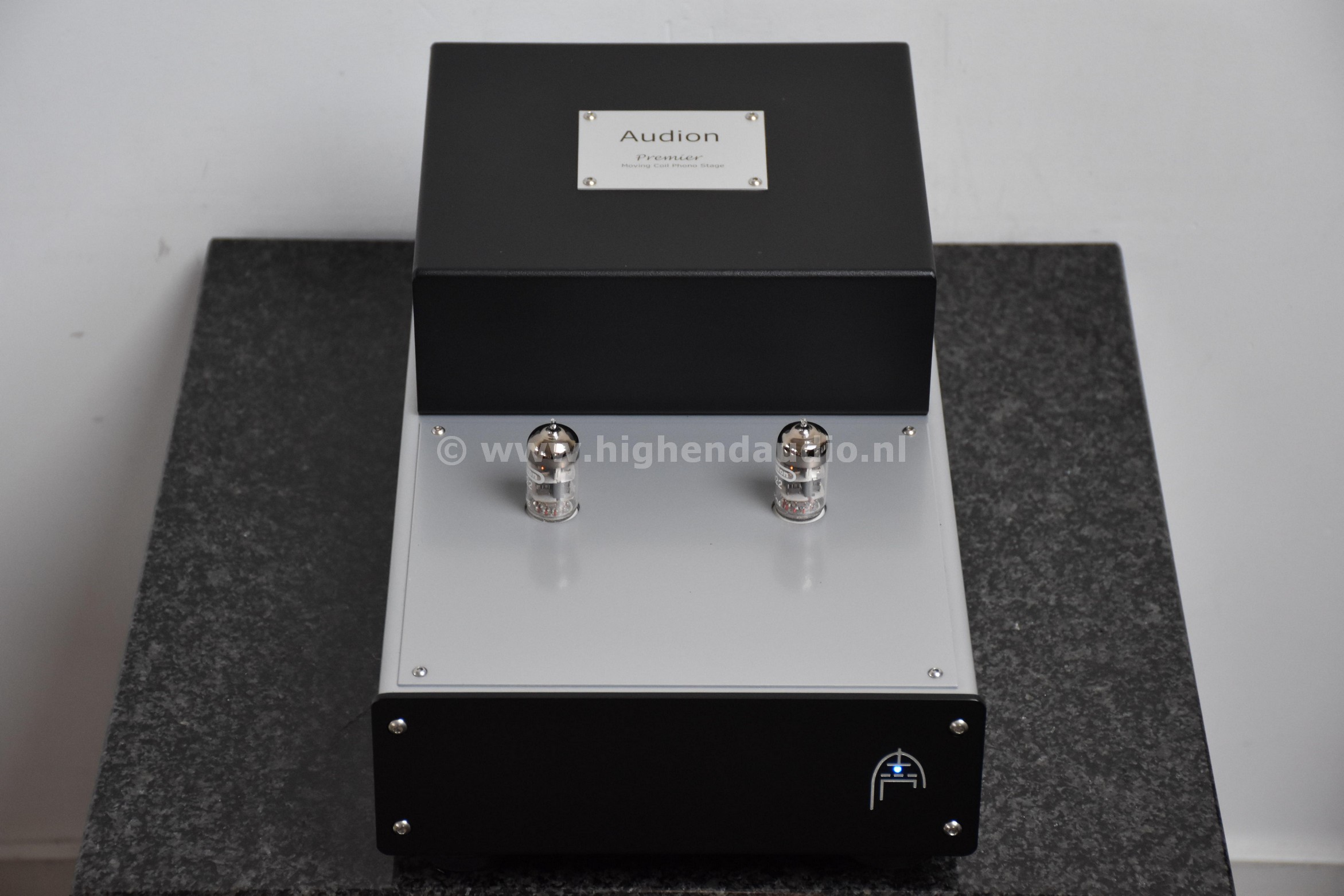 Audion-PremierPhonoMCstage-02010374-top_wm