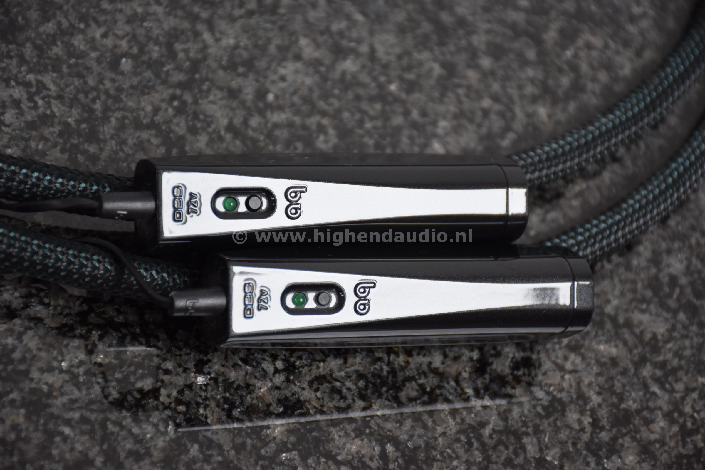 Audioquest-Earth-RCA-1m-II-detail1_wm