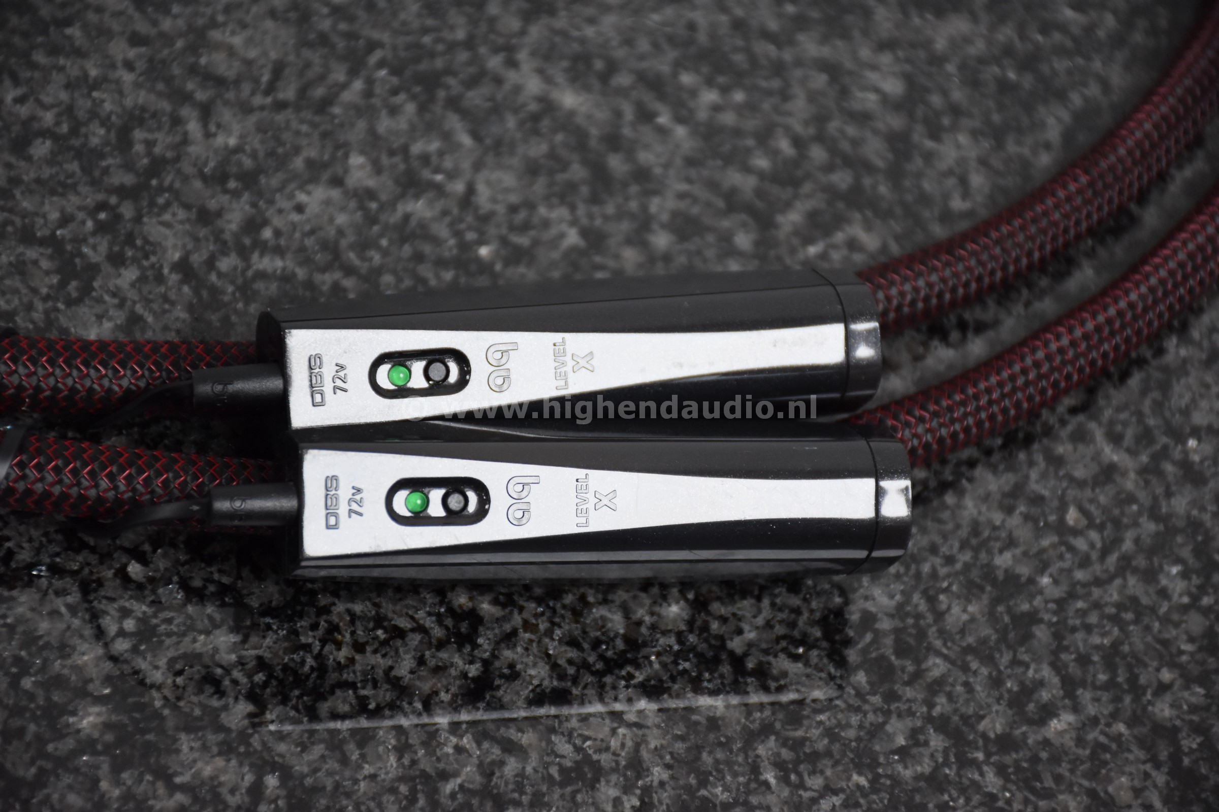 Audioquest-Fire-RCA-1m-detail1_wm