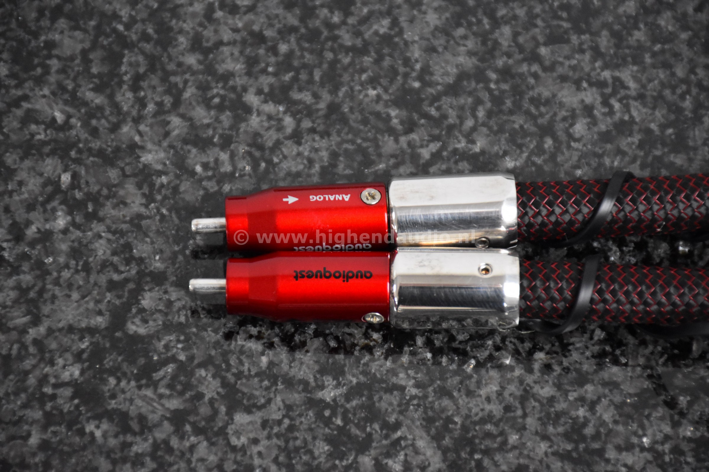 Audioquest-Fire-RCA-1m-detail3_wm