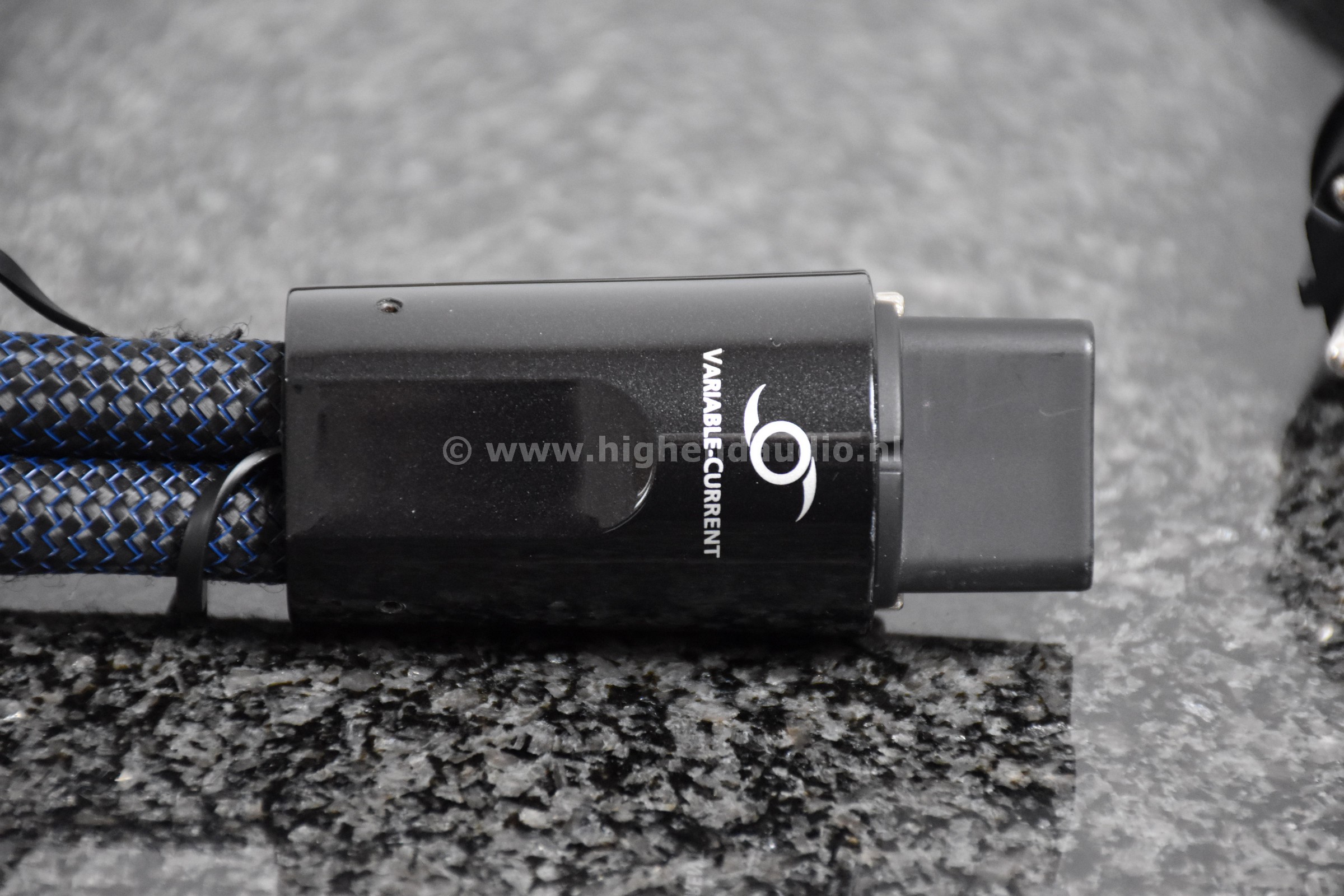 Audioquest-HurricaneHC-C19-1m-II-detail3_wm