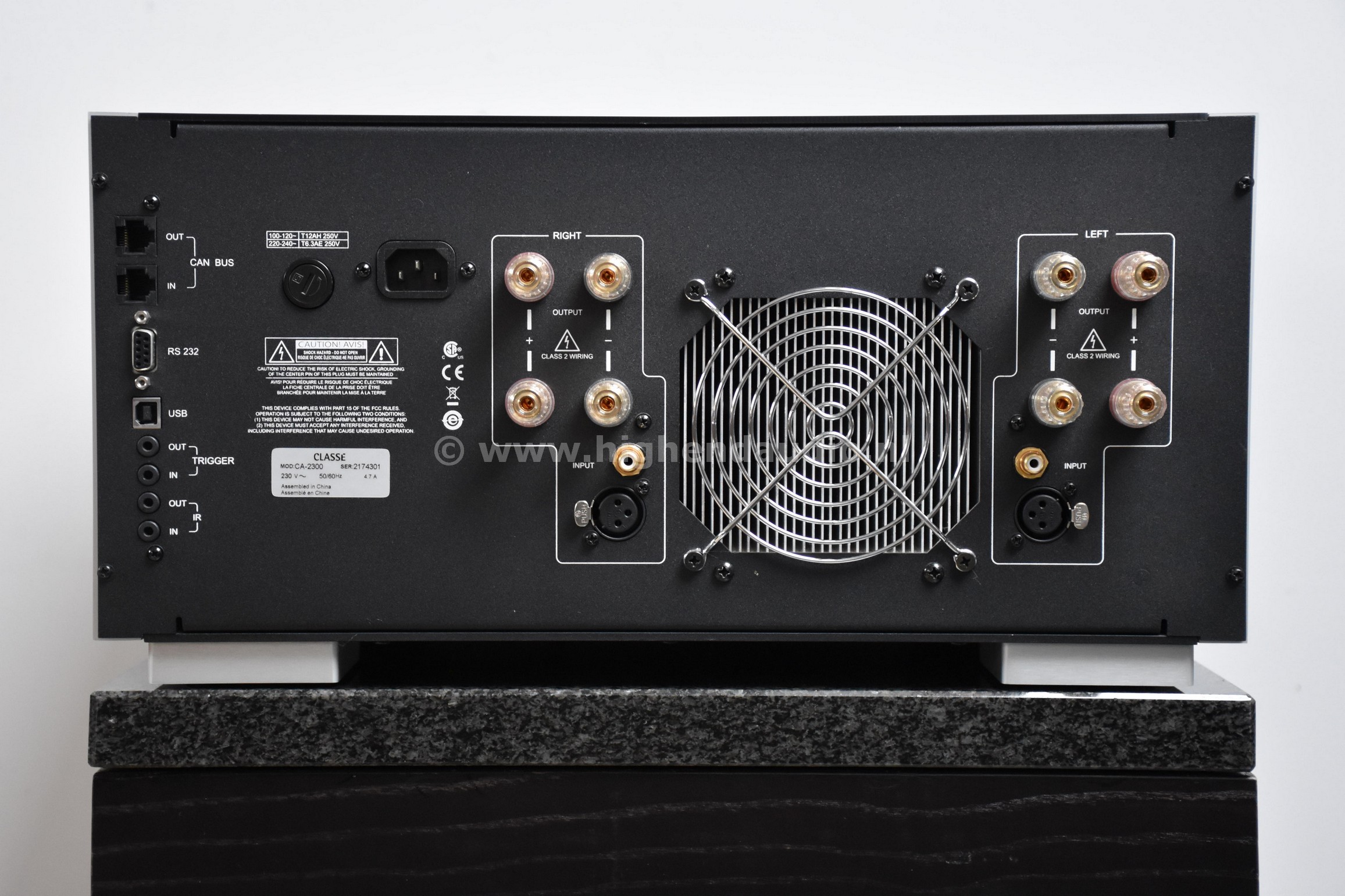 Classe-CA2300-2174301-back_wm