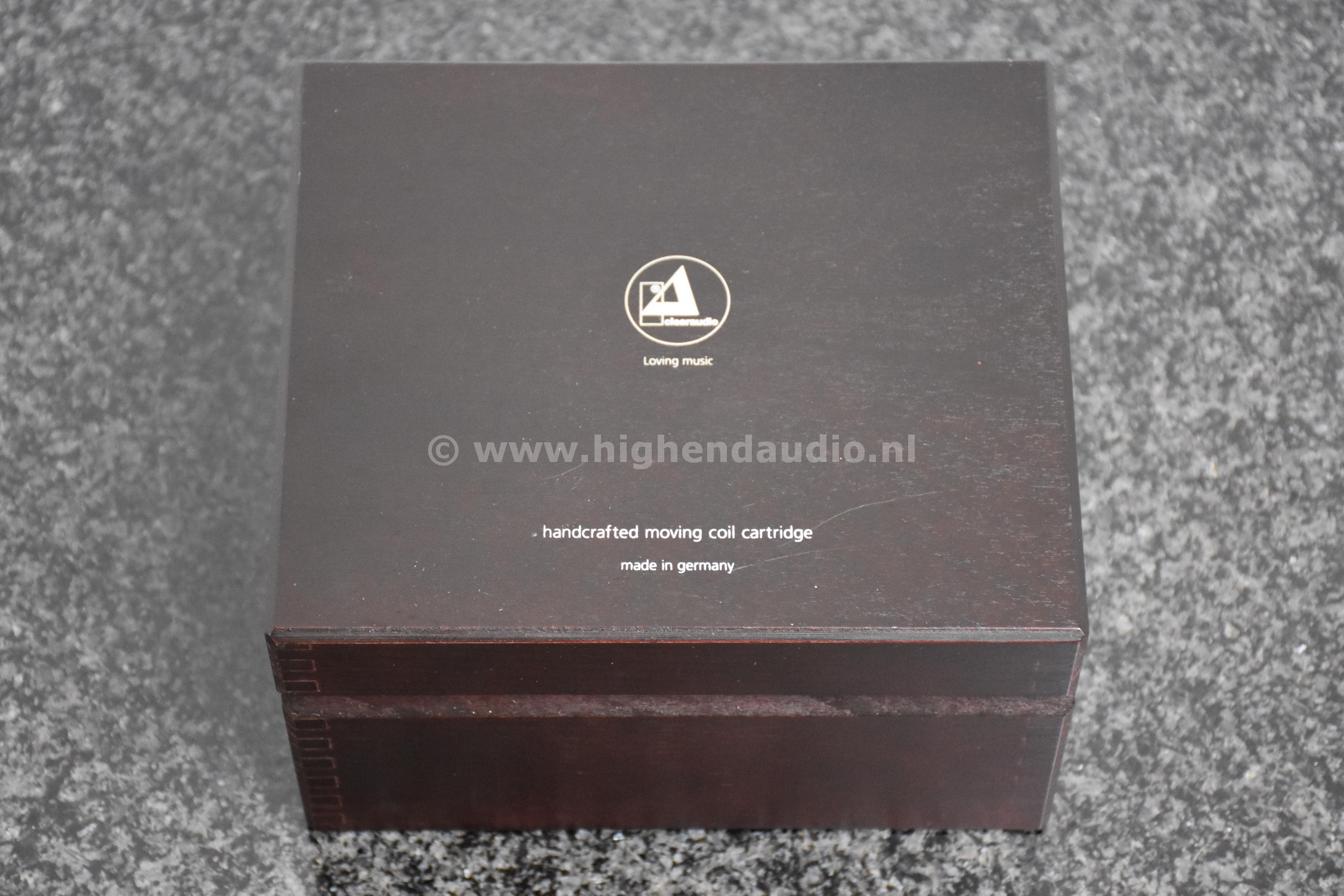 Clearaudio-GoldfingerStatementV2-11859-box_wm