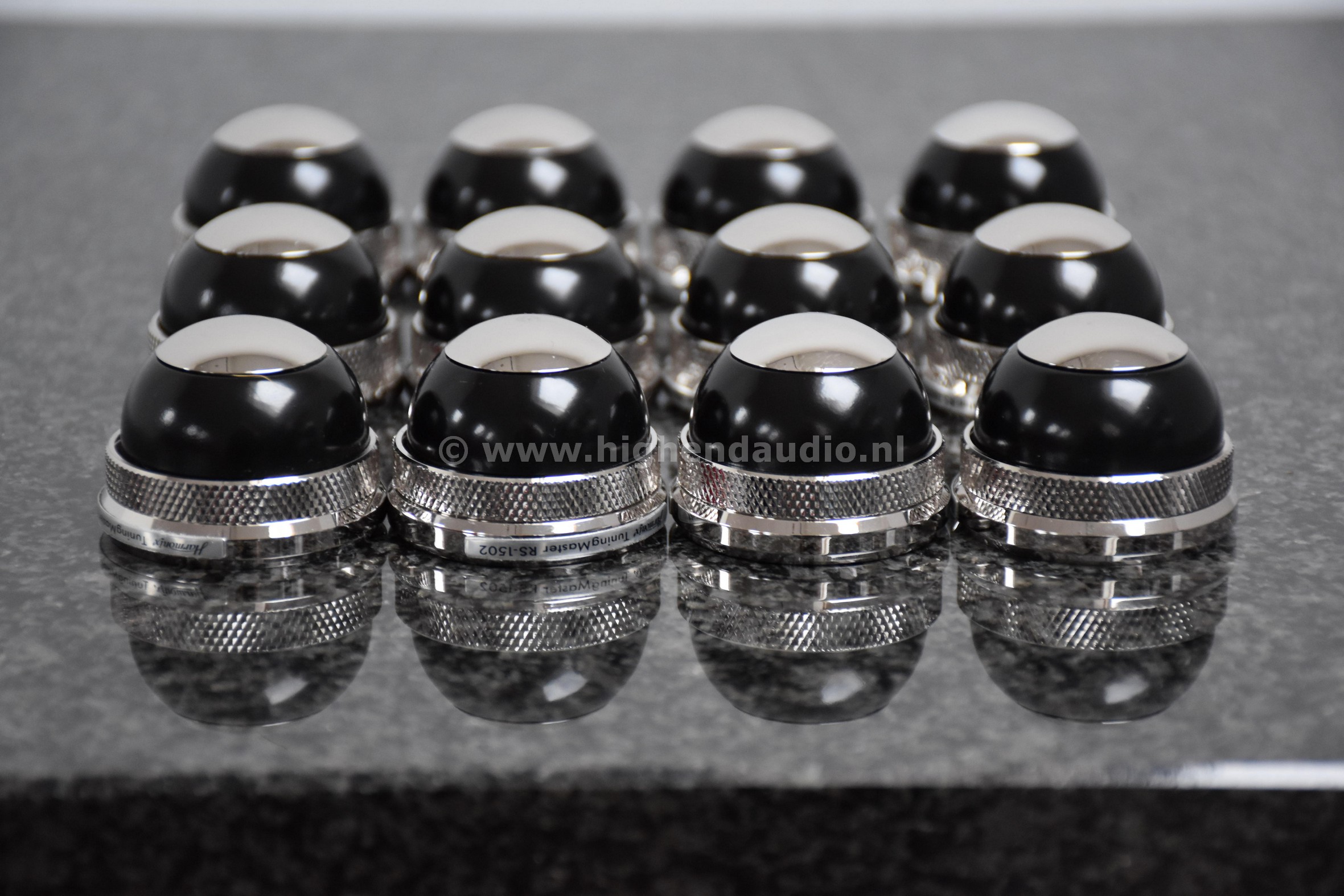 Harmonix-RS1502-3setsof4-front_wm