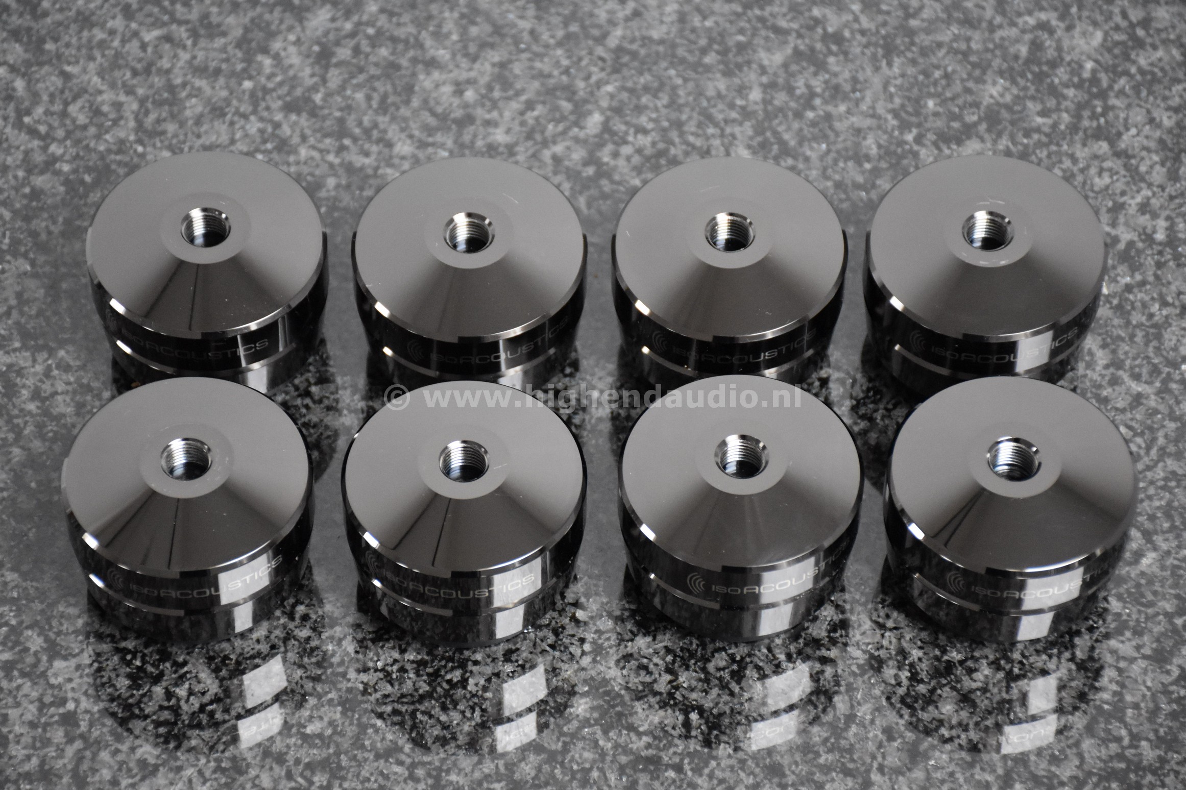 IsoAcoustics-GaiaI-top_wm