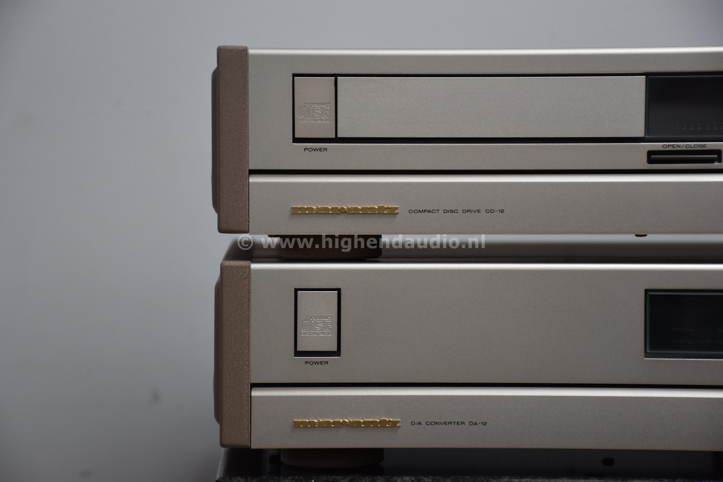 Marantz-CD12-DA12-MZ01924050075-III-frontleft_wm