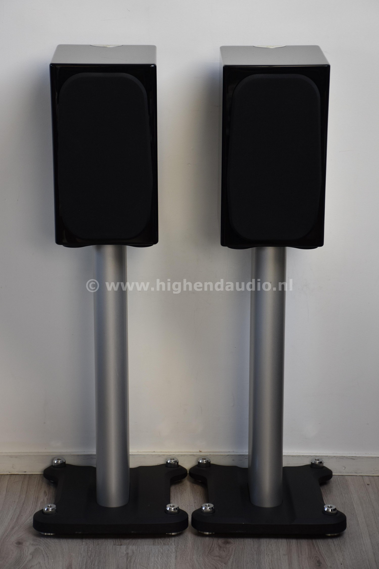 MonitorAudio-GS10-701193-front_wm