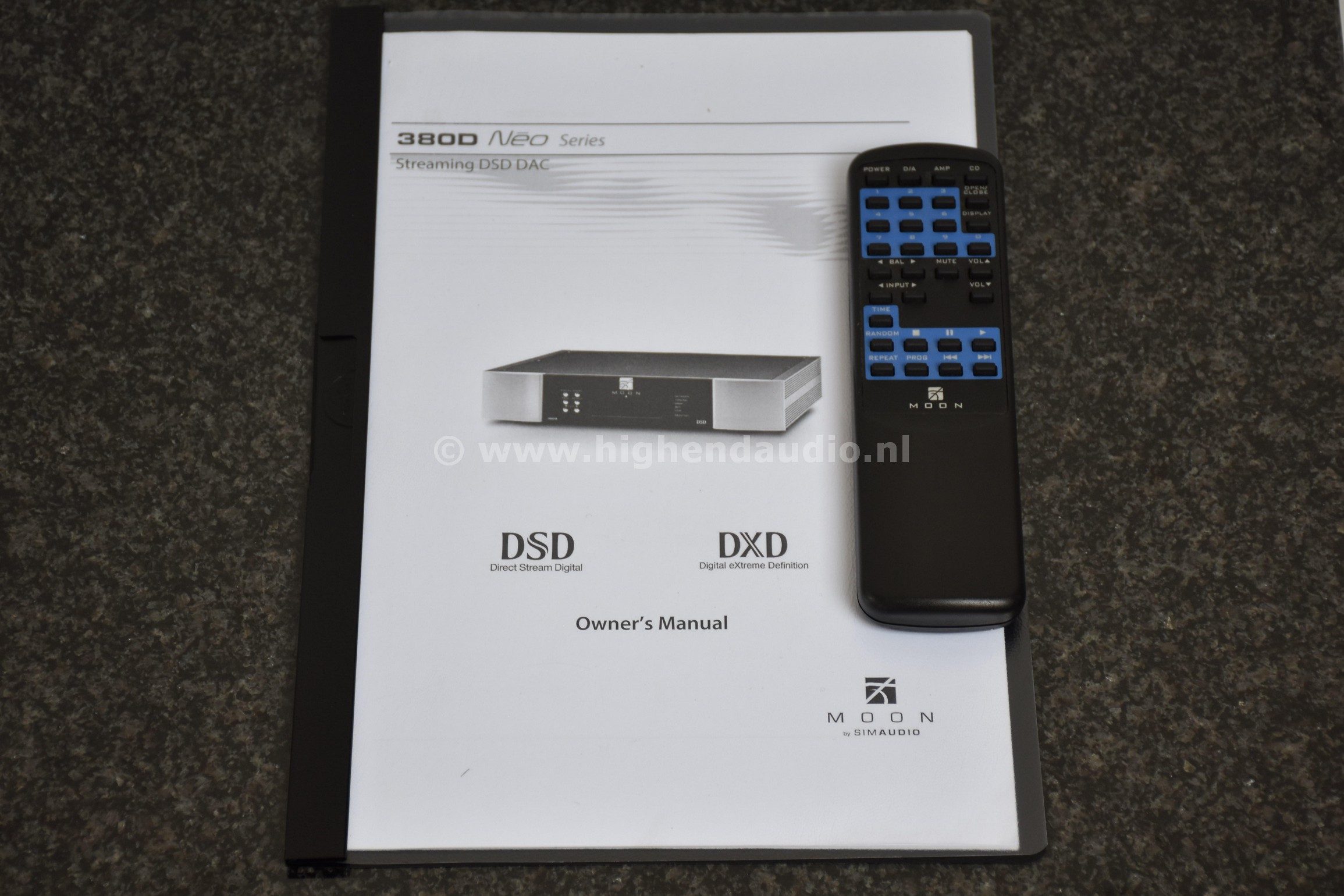 Moon-380D-Q8625778-manualremote_wm