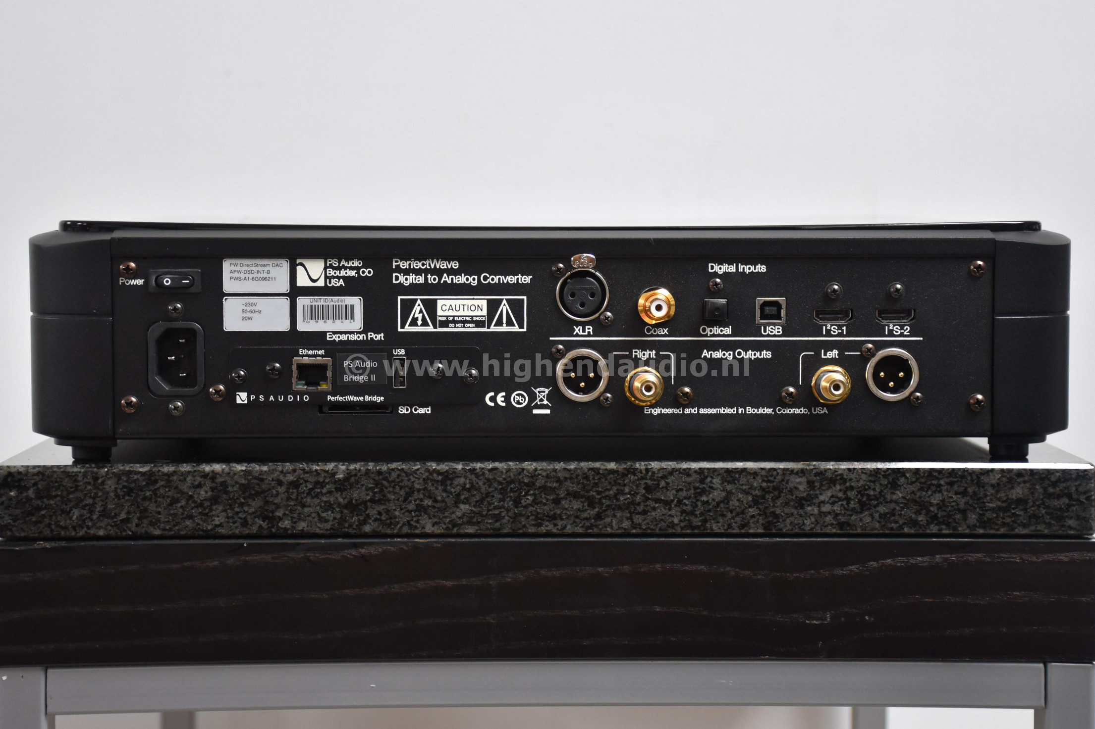 PSAudio-DirectstreamDAC-BridgeII-096211-back_wm