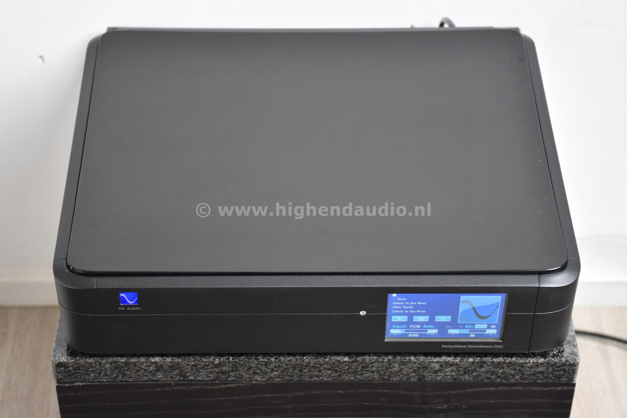 PSAudio-DirectstreamDAC-BridgeII-096211-top_wm