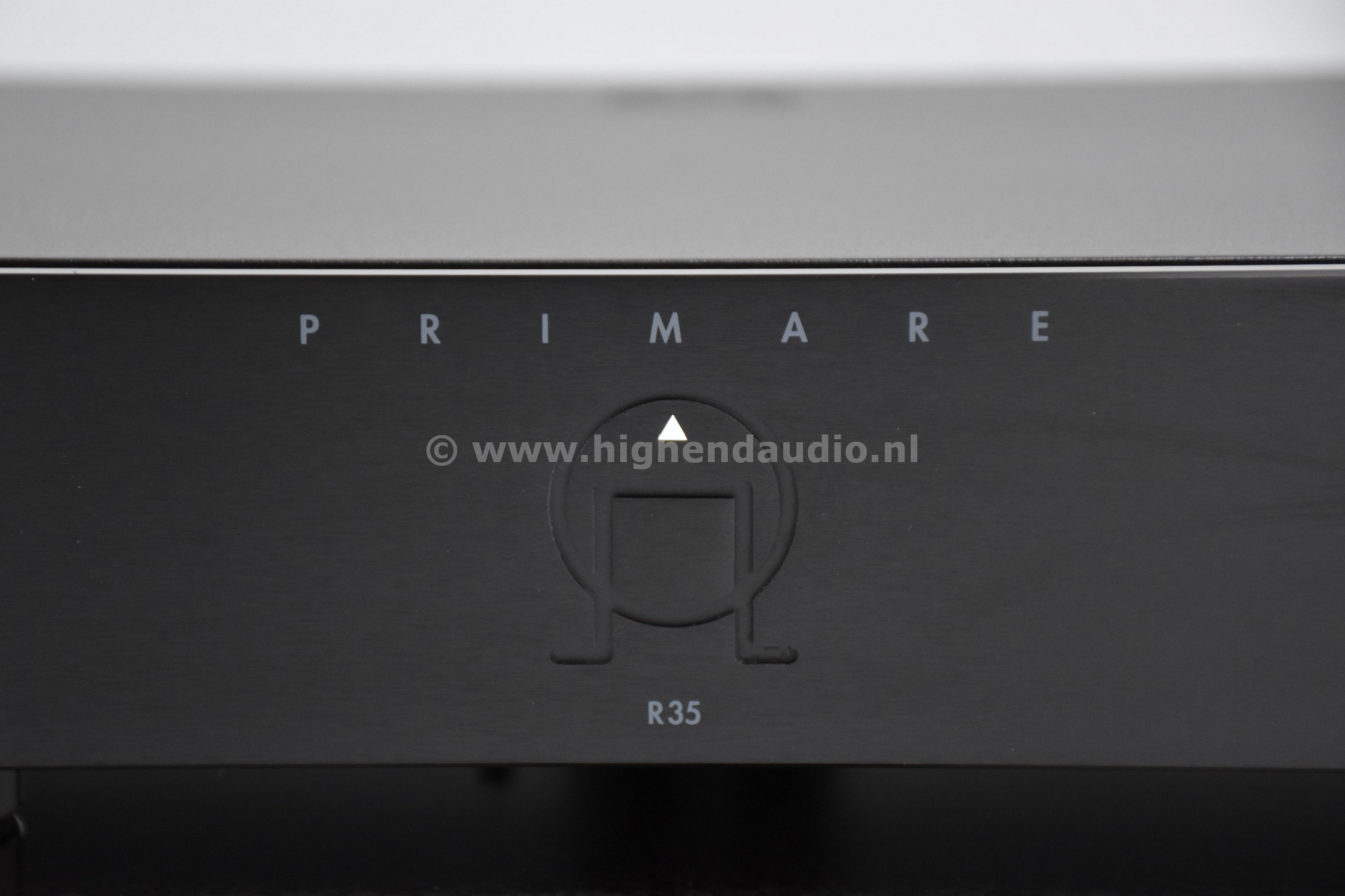 Primare-R35-6181352019-frontcloseup_wm