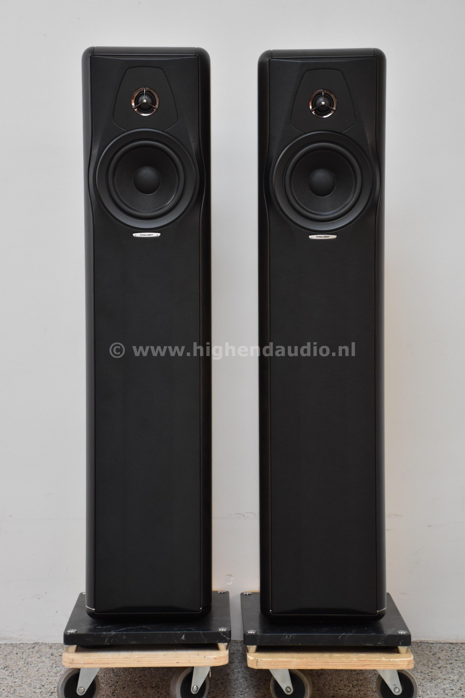 SF-MaximaAmator-463-front_wm