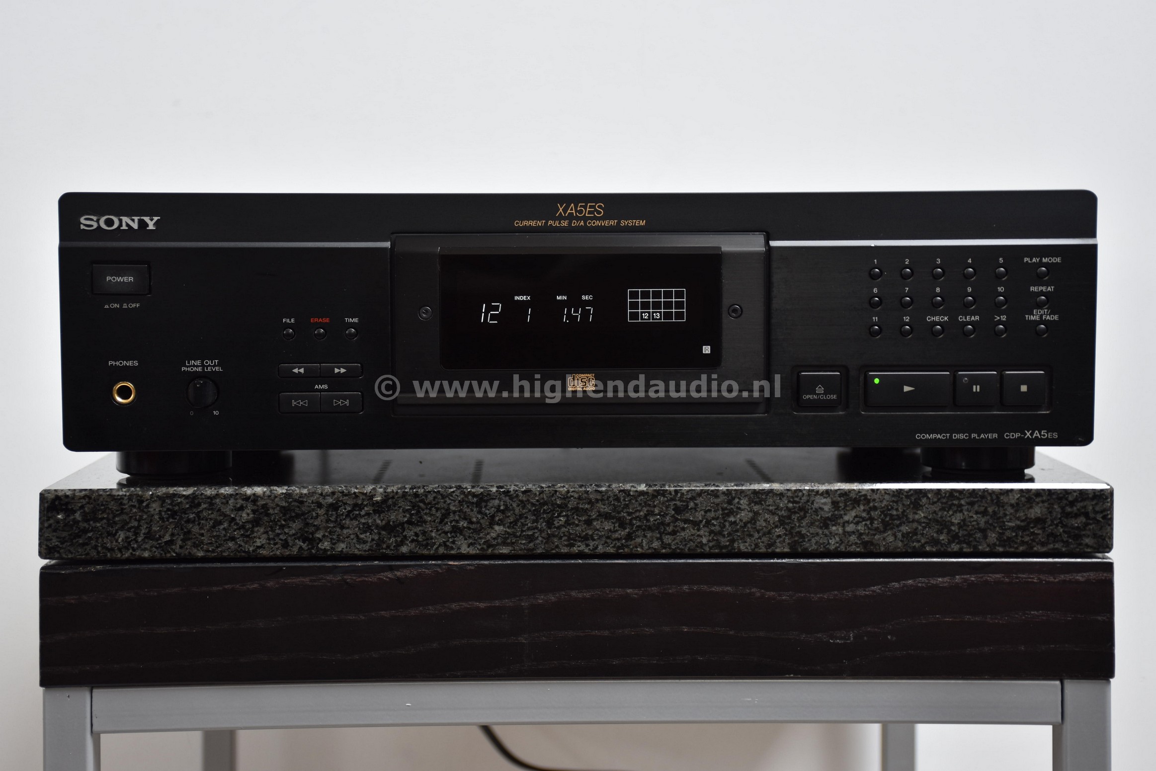 Sony-CDPXA5ES-4502126-front_wm