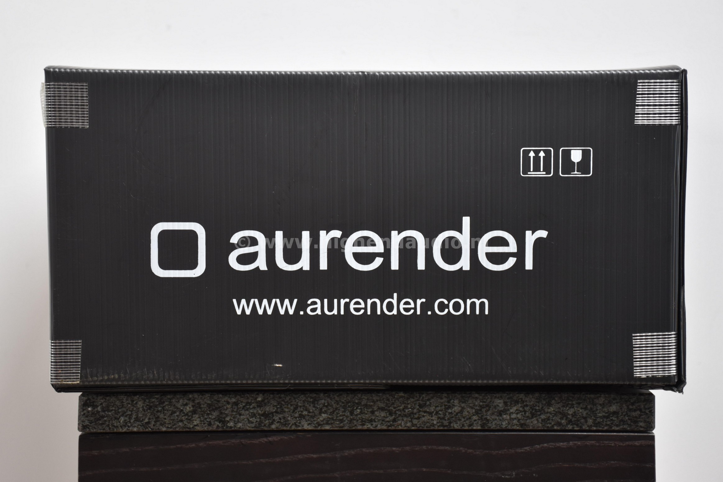 Aurender-A200-4TB-A200BB004-box_wm