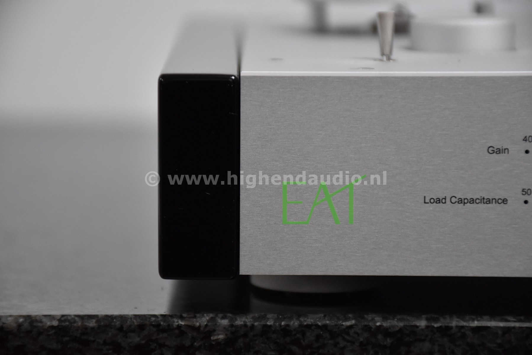 EAT-EGloPetit-1496-frontleft_wm